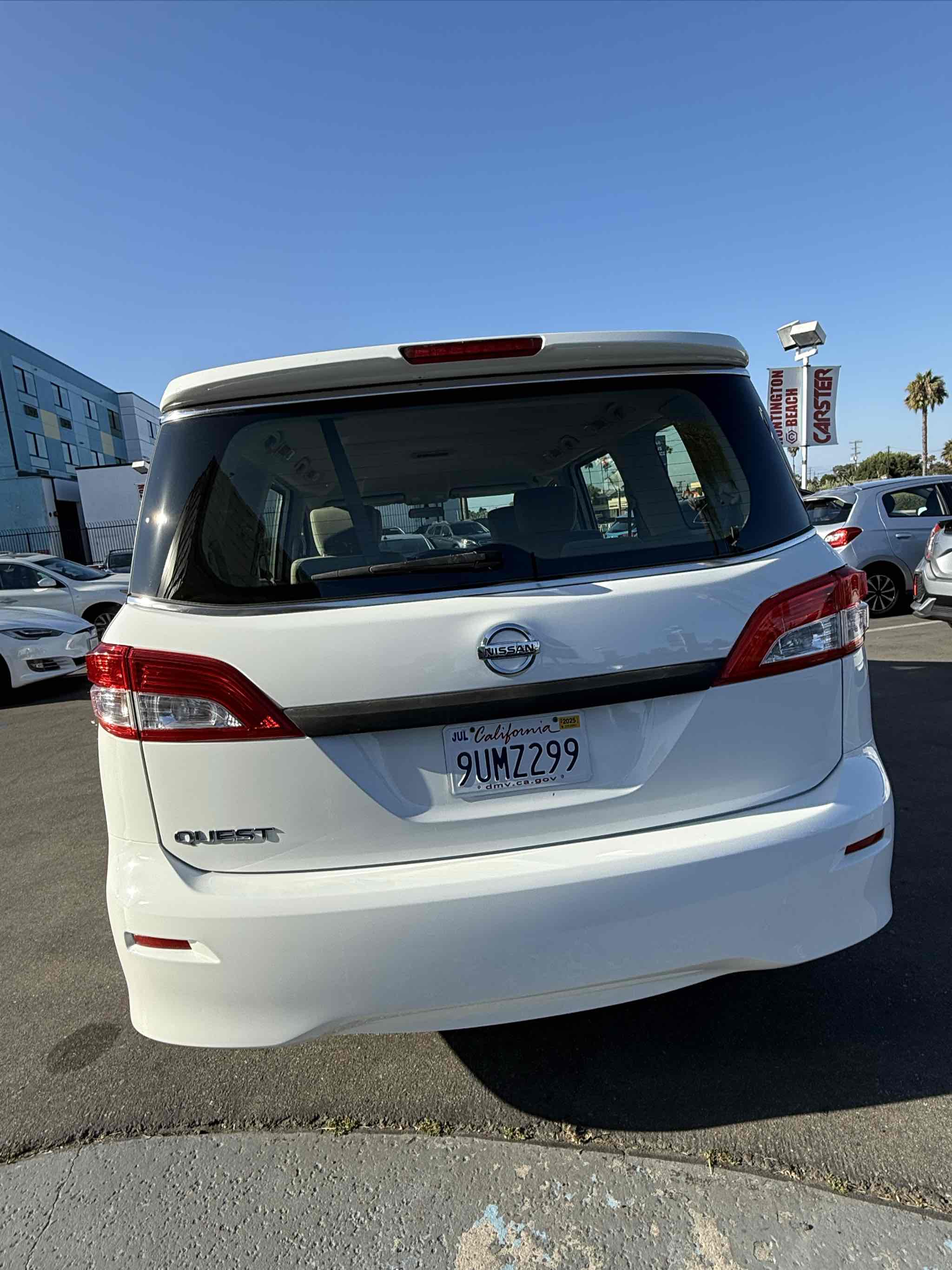 2014 Nissan Quest S photo 14