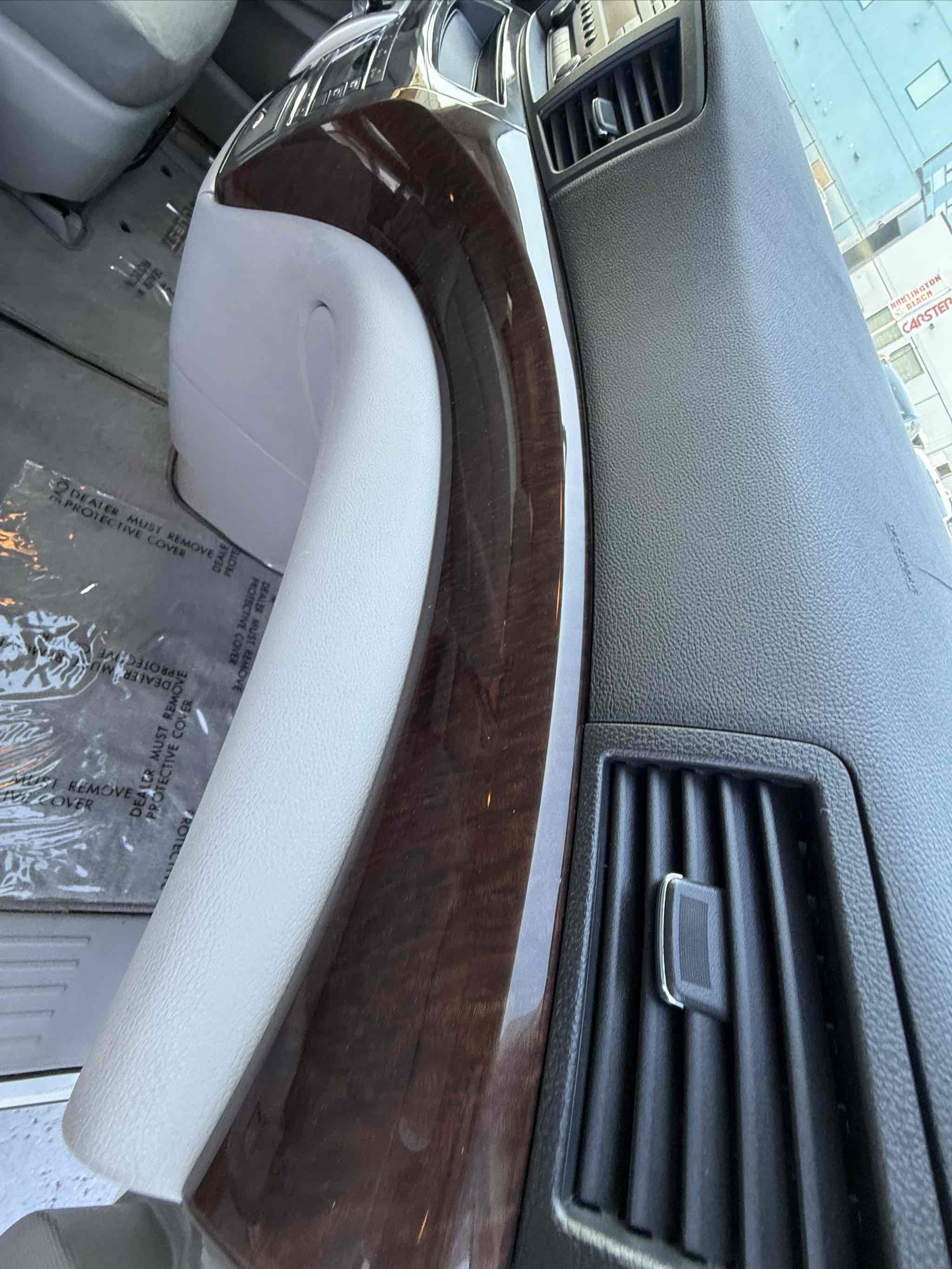 2014 Nissan Quest S photo 30