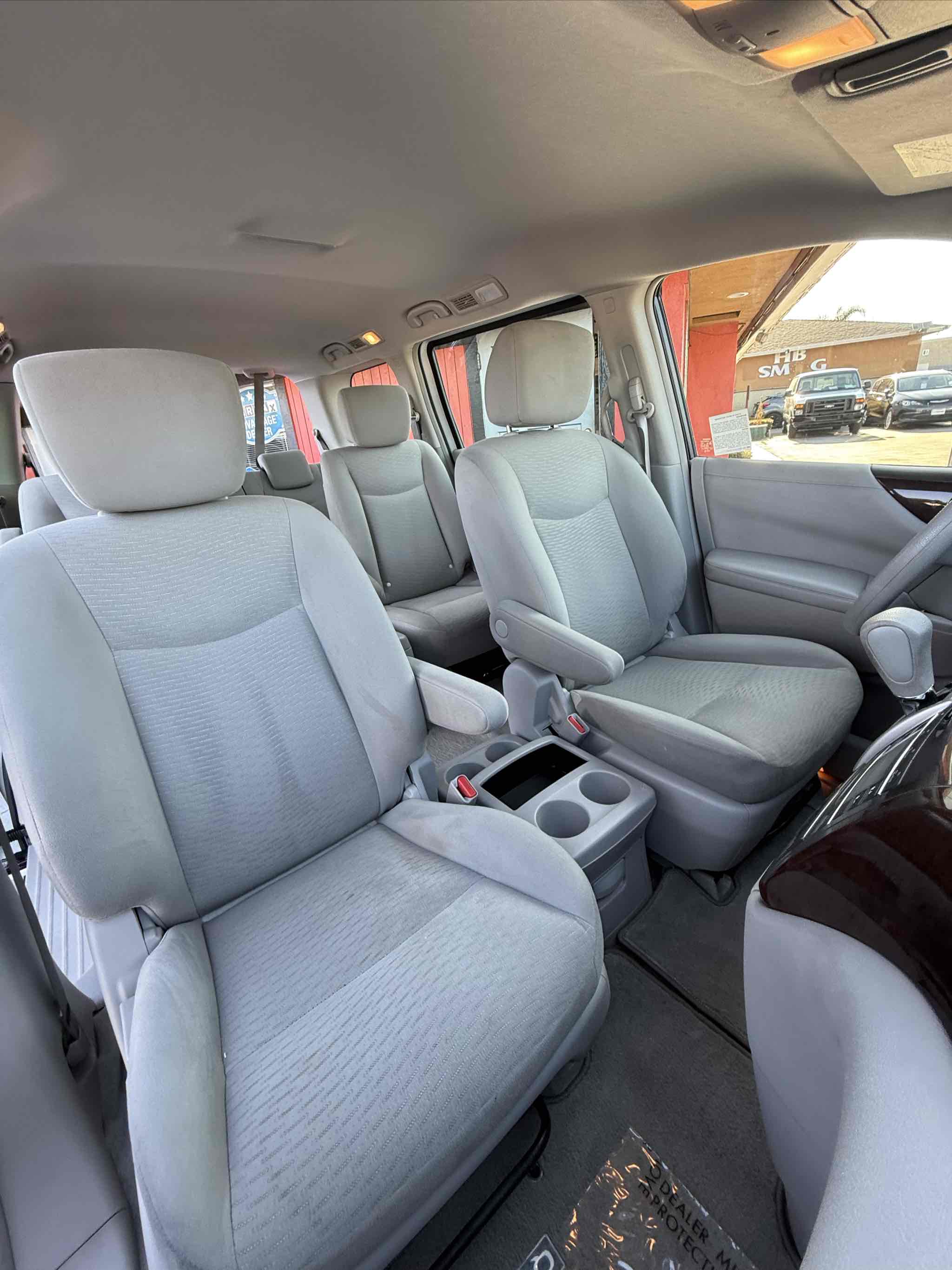 2014 Nissan Quest S photo 33