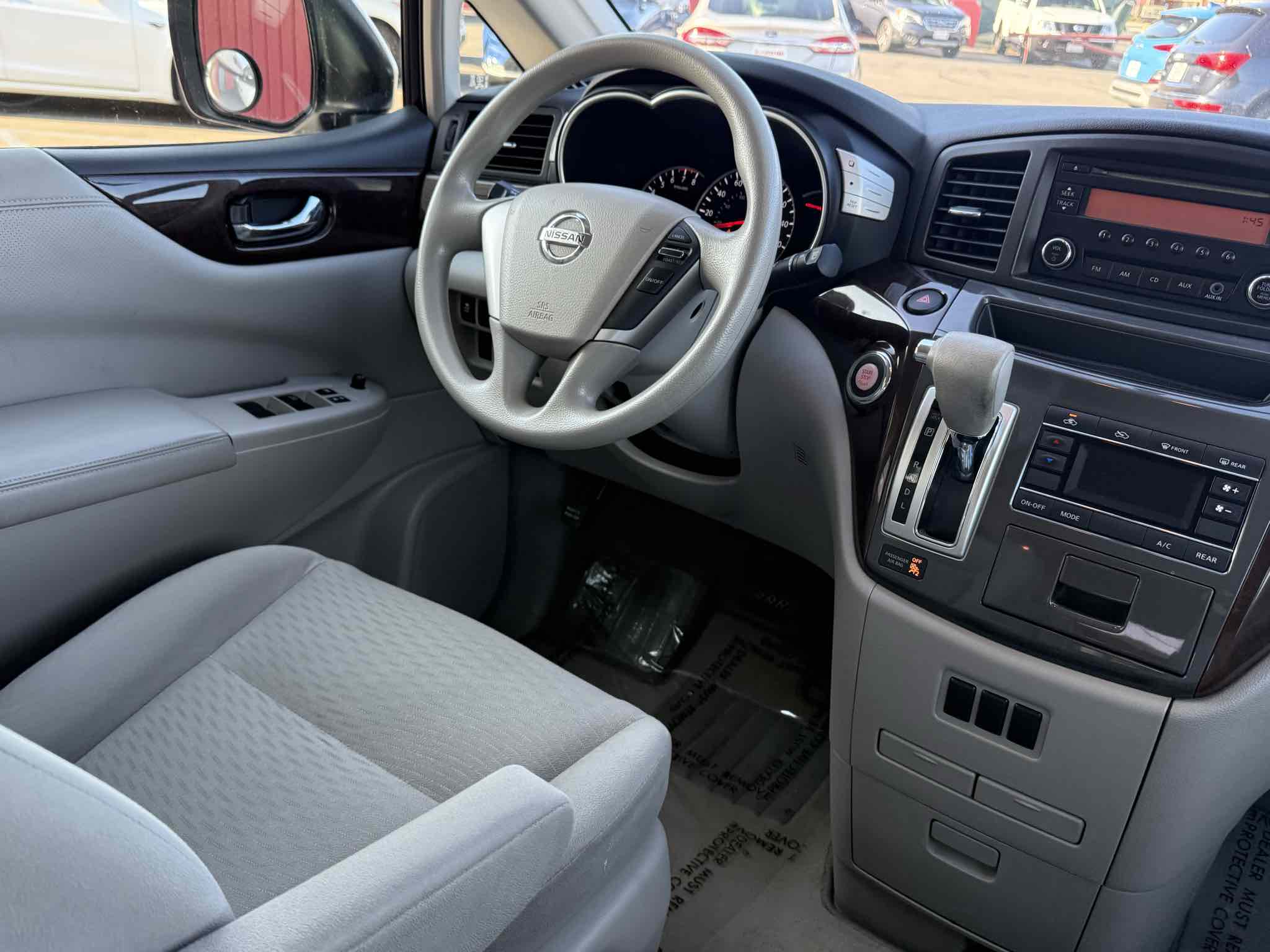 2014 Nissan Quest S photo 42