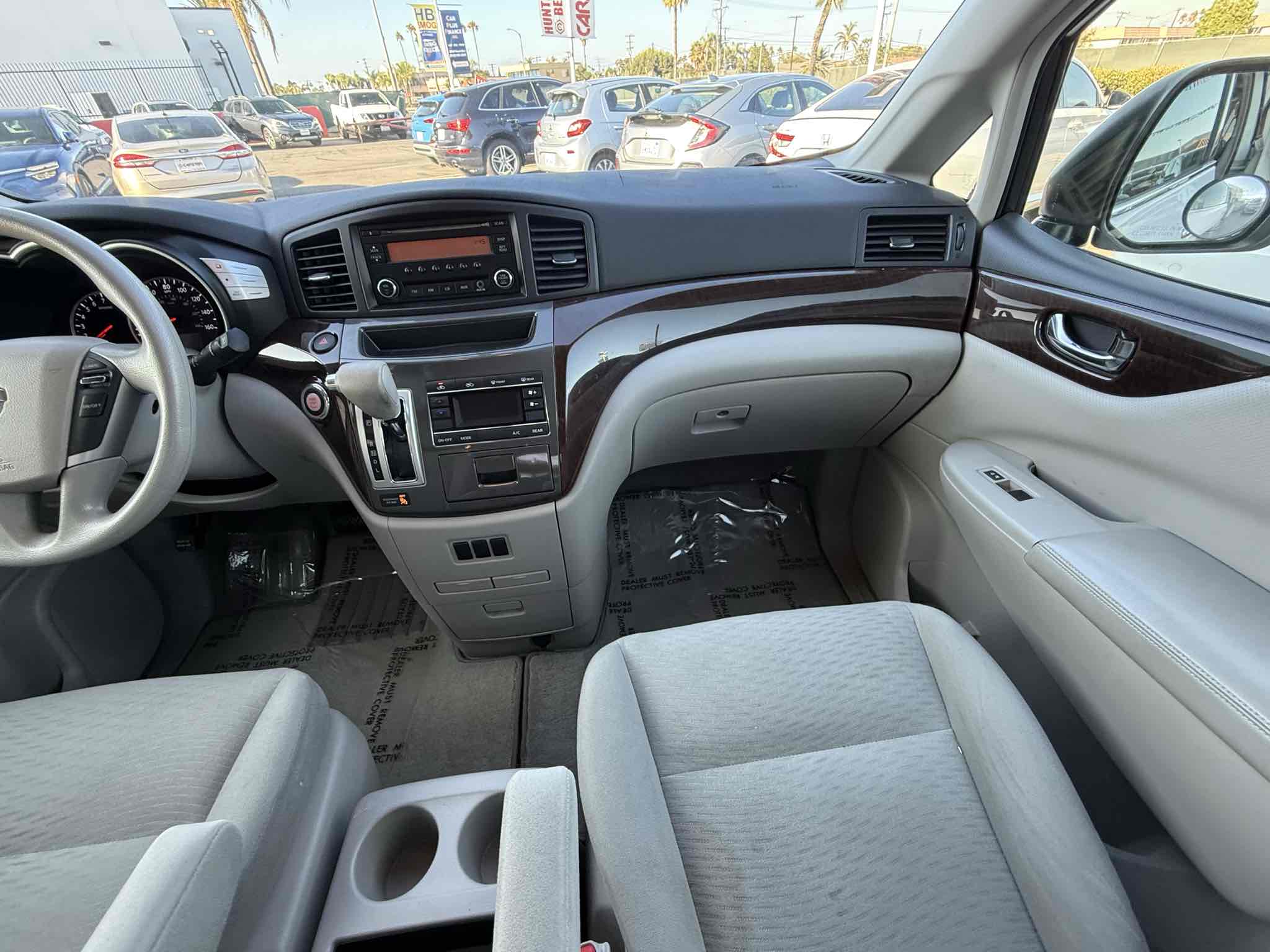 2014 Nissan Quest S photo 44