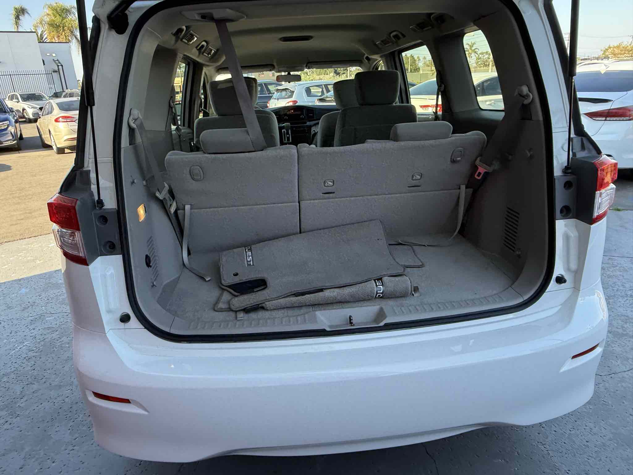 2014 Nissan Quest S photo 49