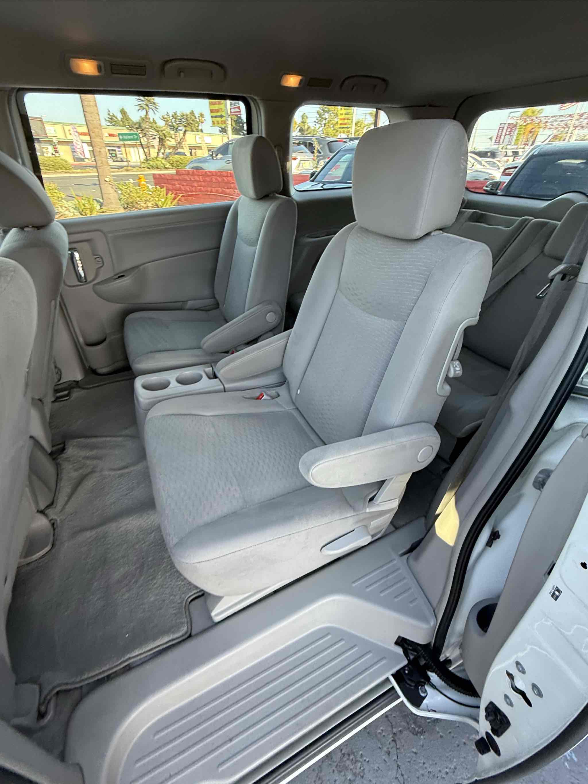2014 Nissan Quest S photo 55