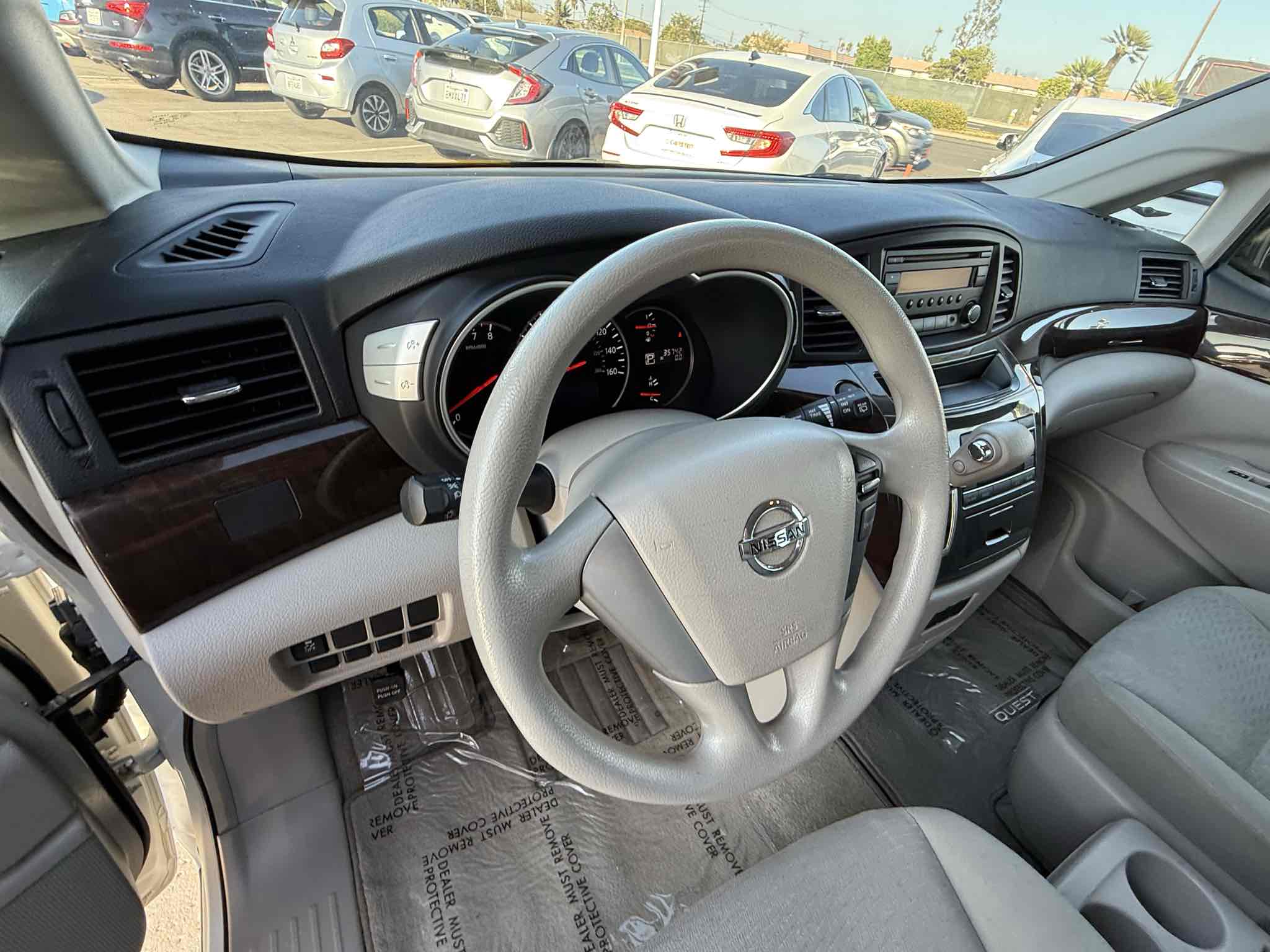 2014 Nissan Quest S photo 63