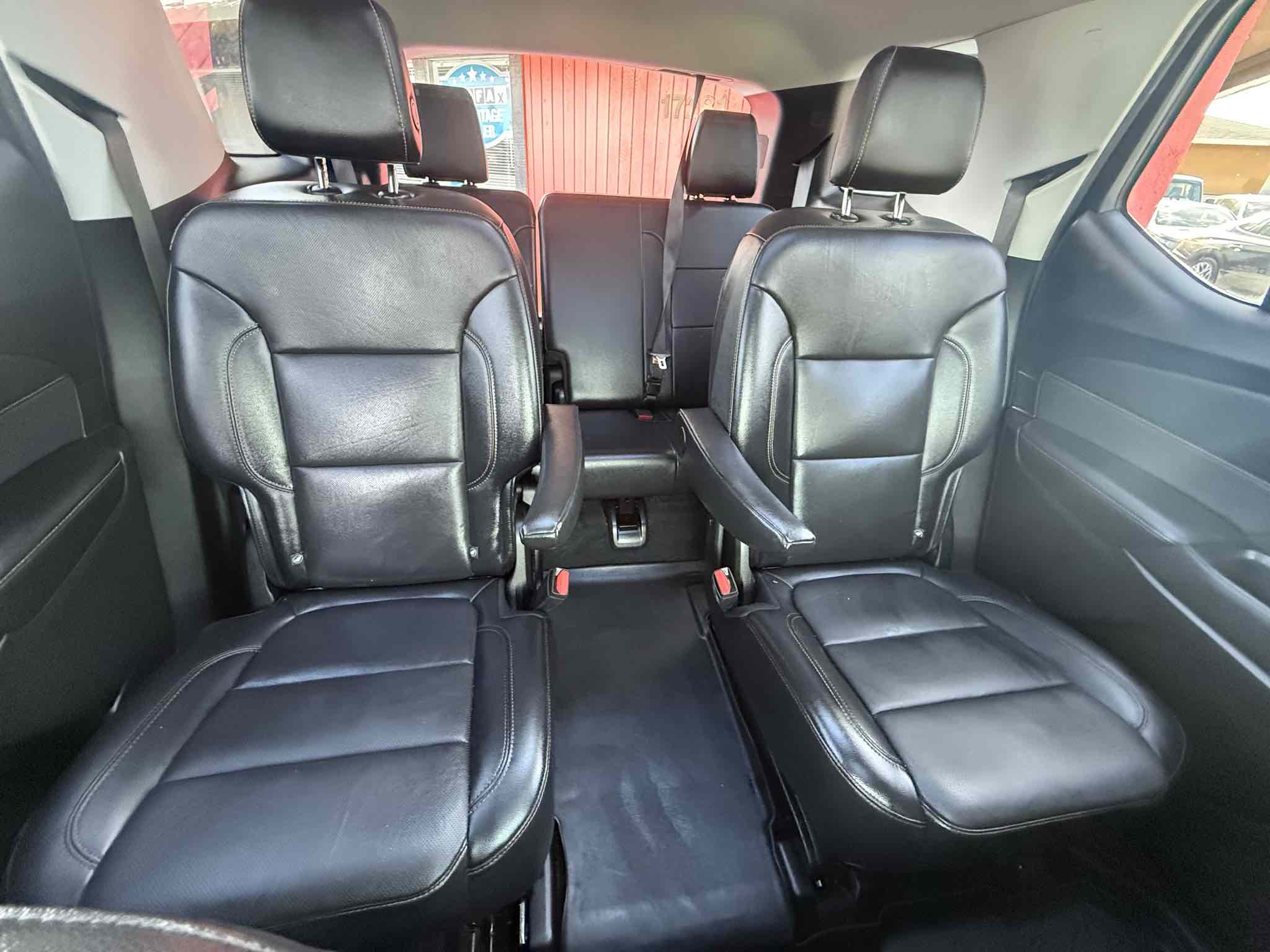 2018 Chevrolet Traverse Premier photo 16
