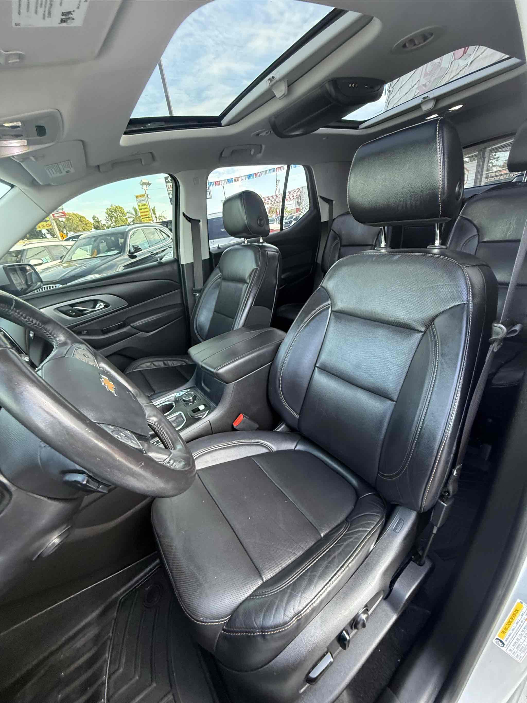 2018 Chevrolet Traverse Premier photo 13