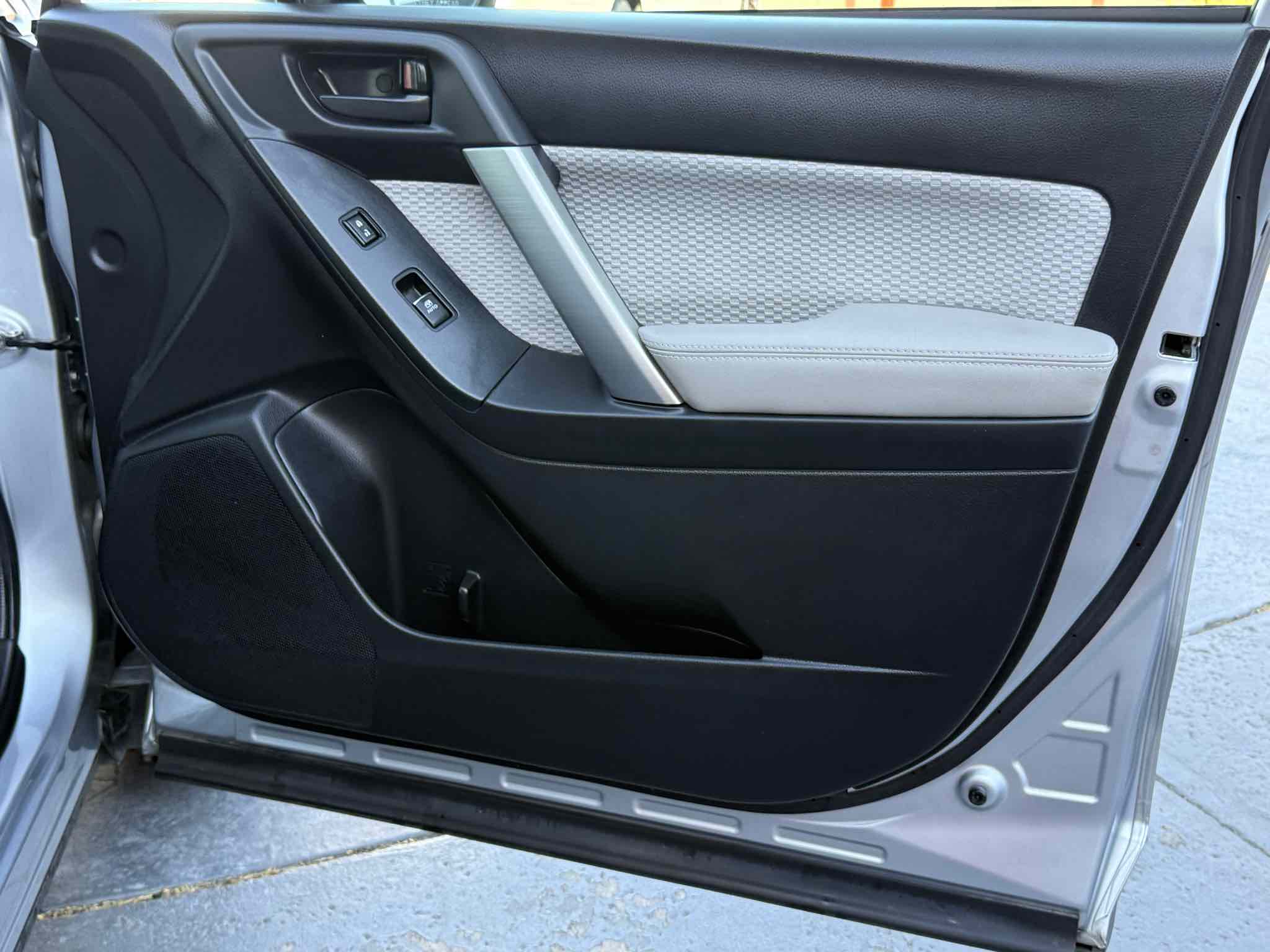 2018 Subaru Forester 2.5i photo 38