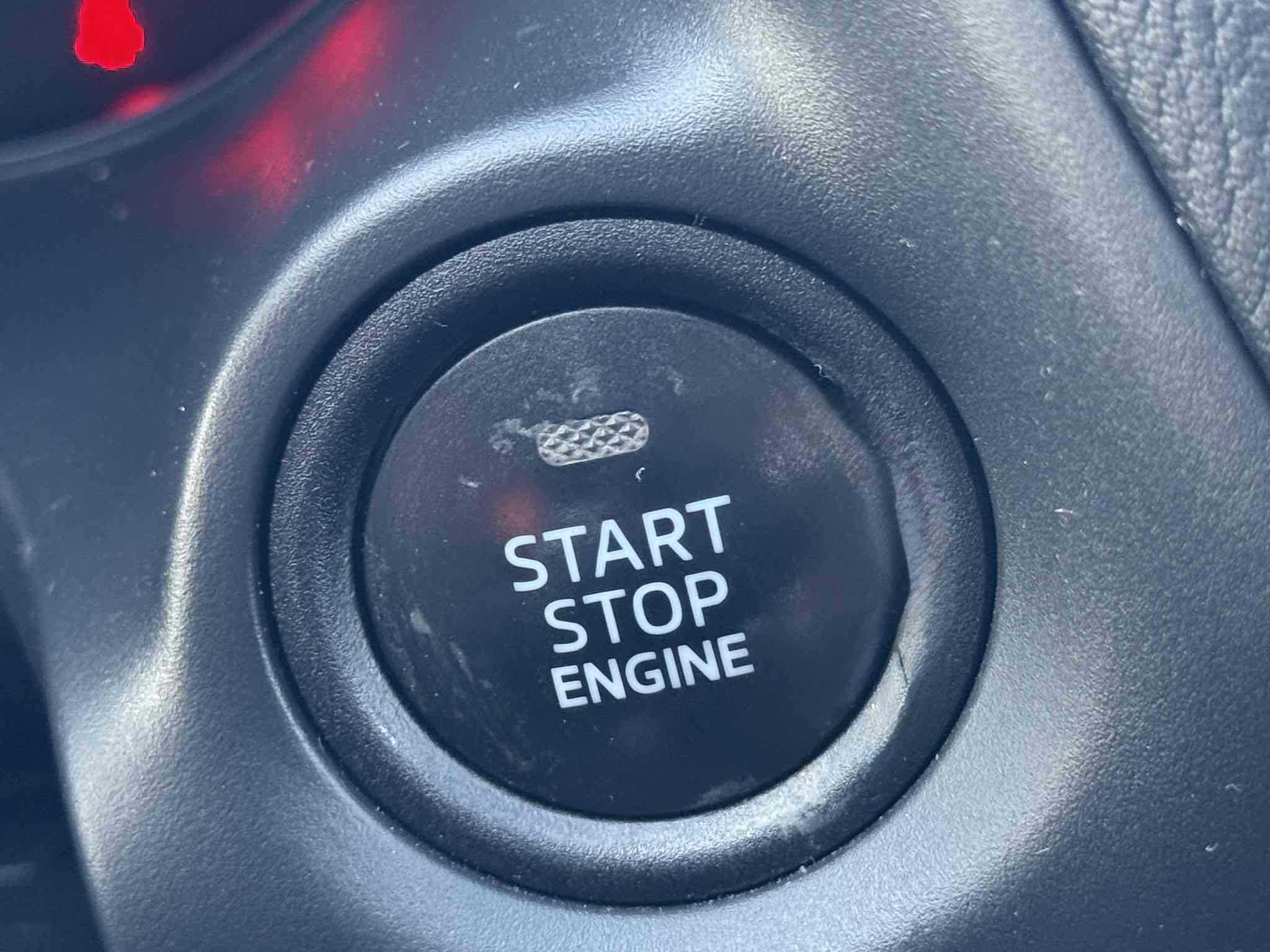 2014 Mazda Mazda3 Grand Touring photo 2