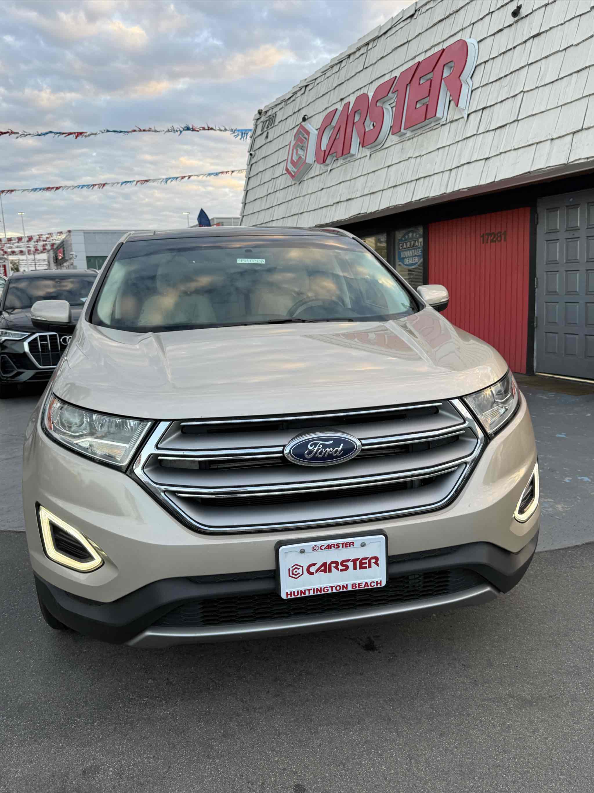2017 Ford Edge Titanium photo 17