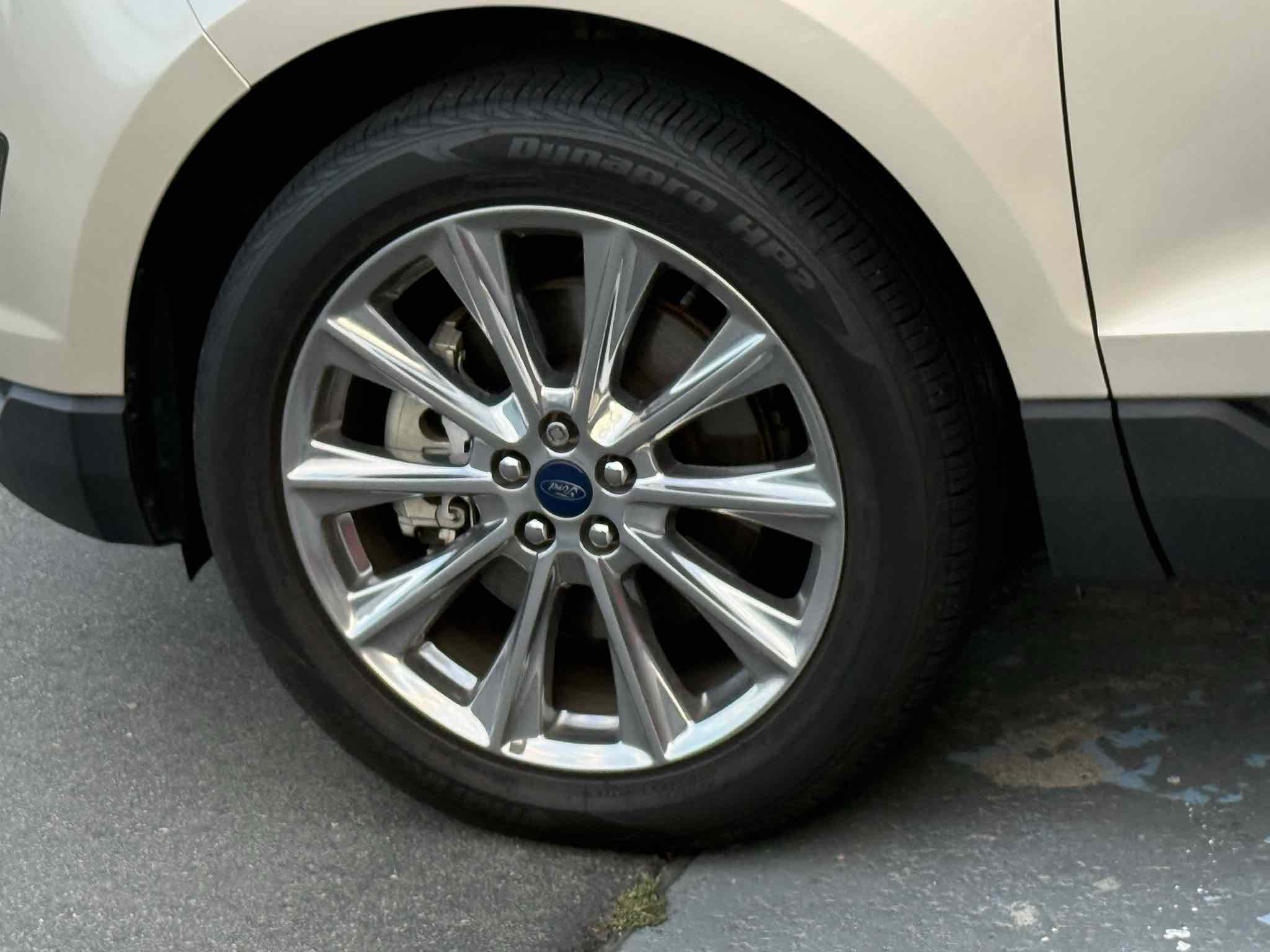 2017 Ford Edge Titanium photo 20
