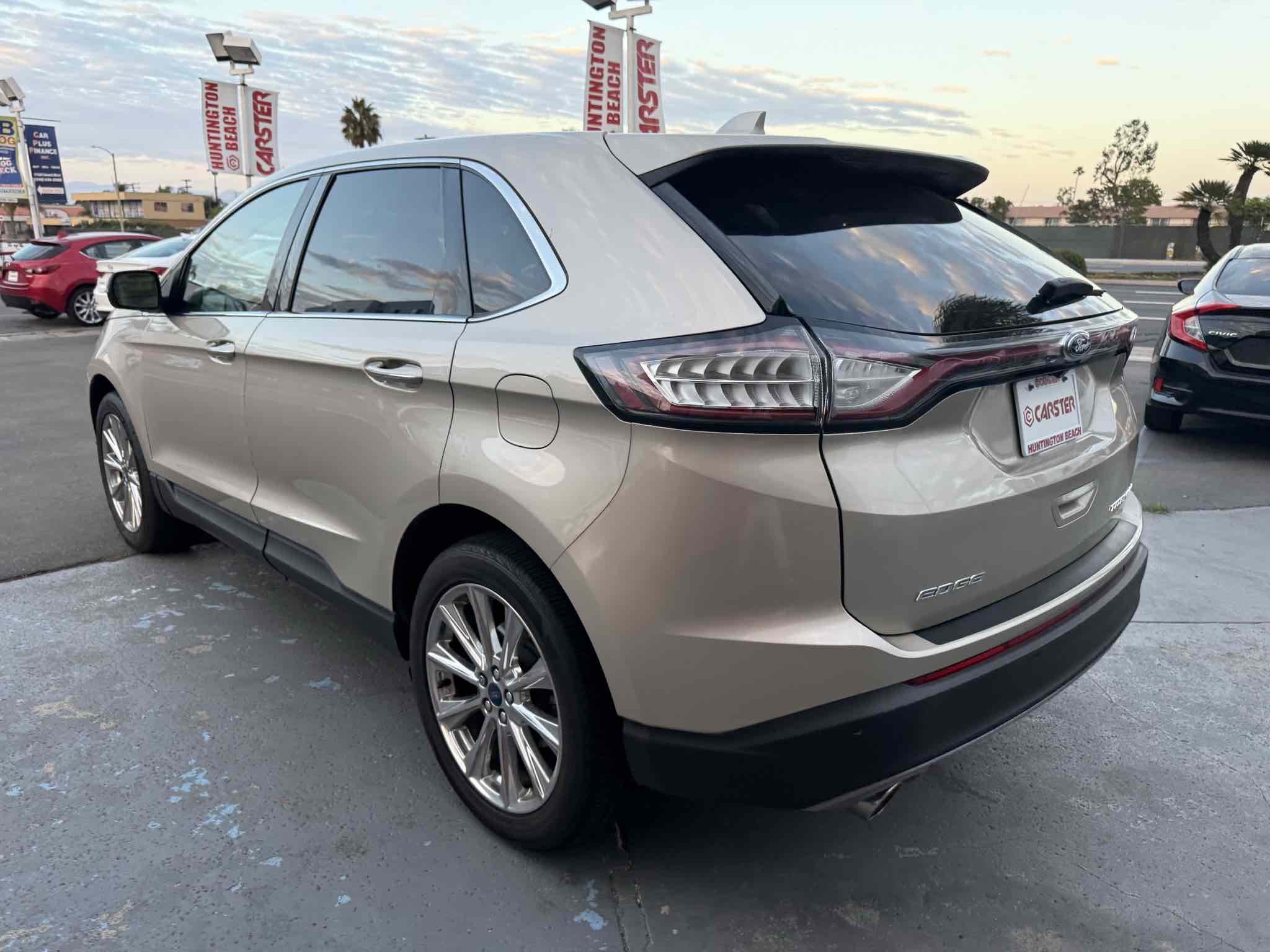 2017 Ford Edge Titanium photo 24