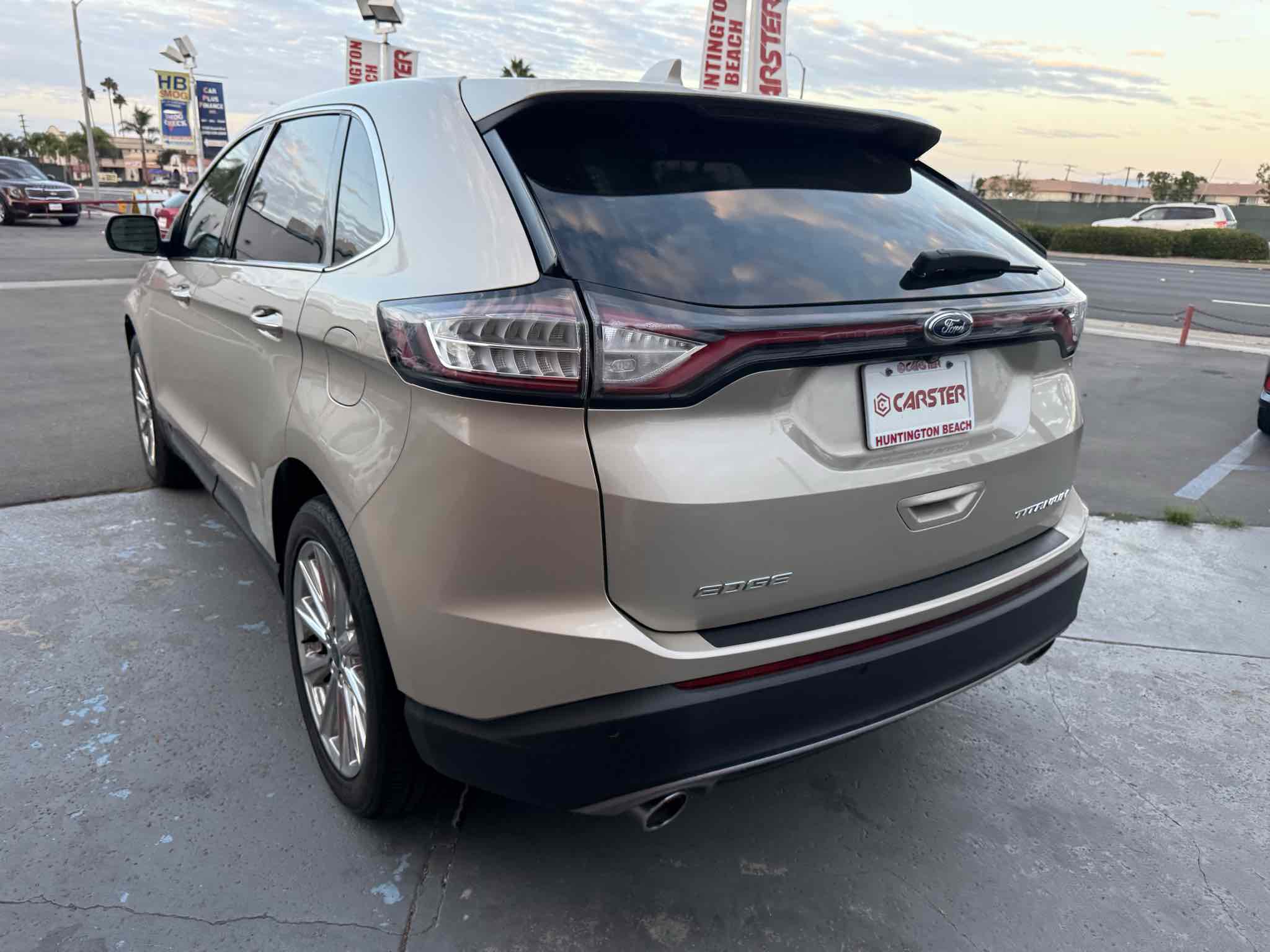 2017 Ford Edge Titanium photo 25