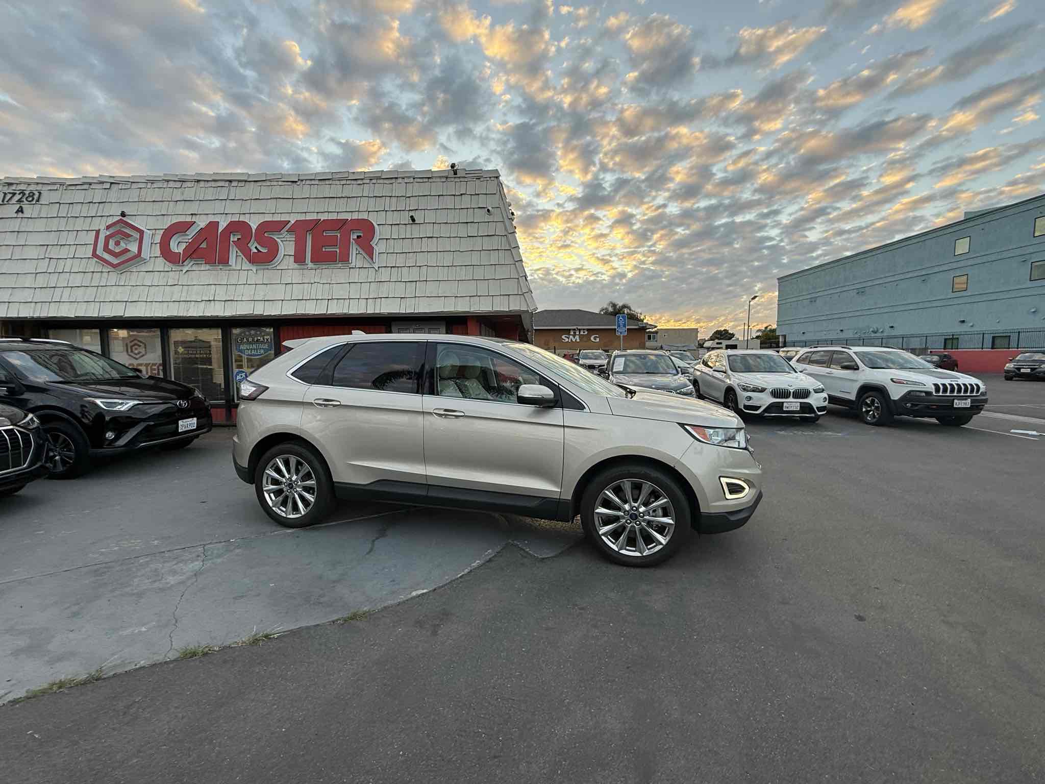2017 Ford Edge Titanium photo 4