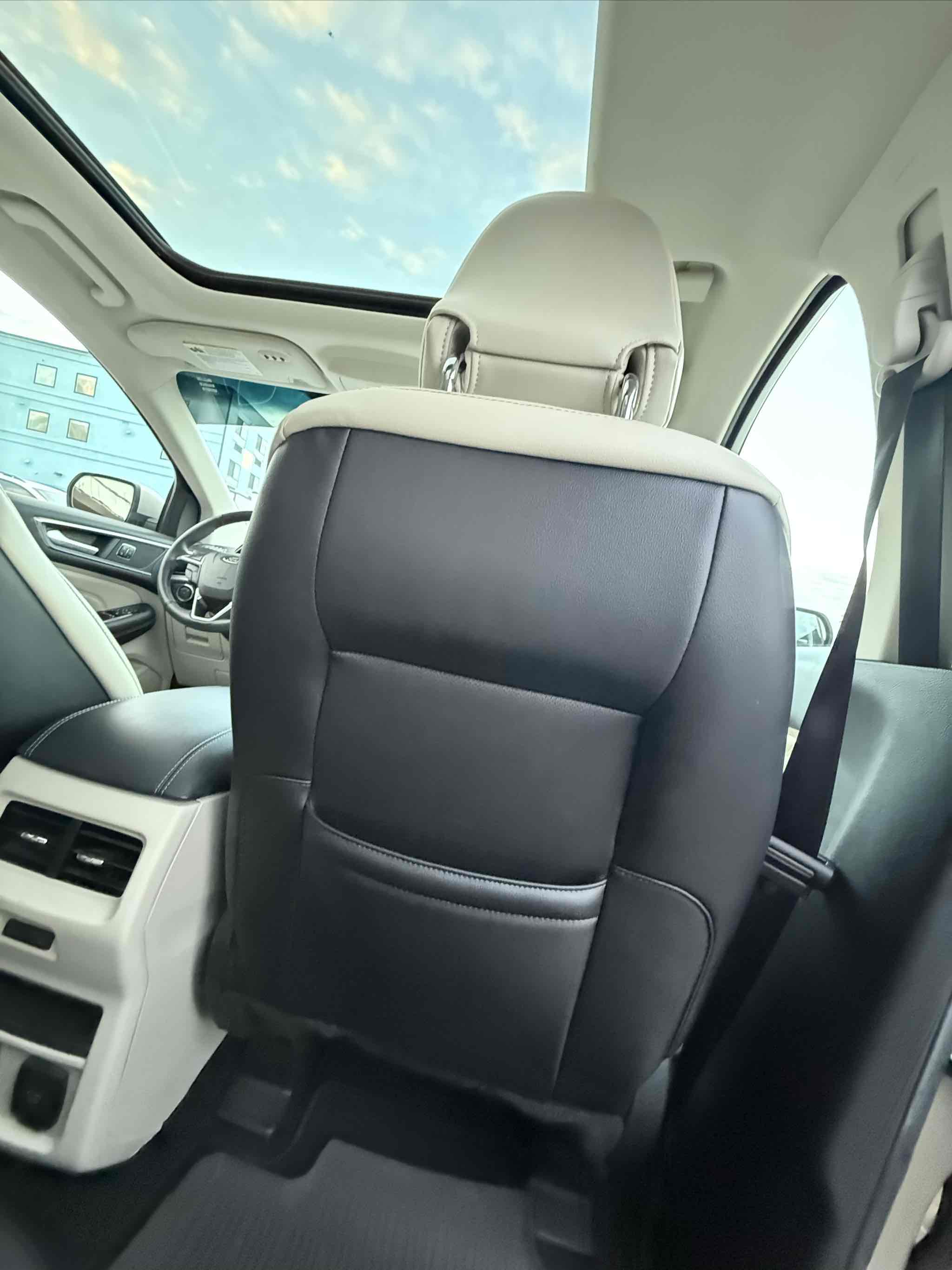 2017 Ford Edge Titanium photo 55