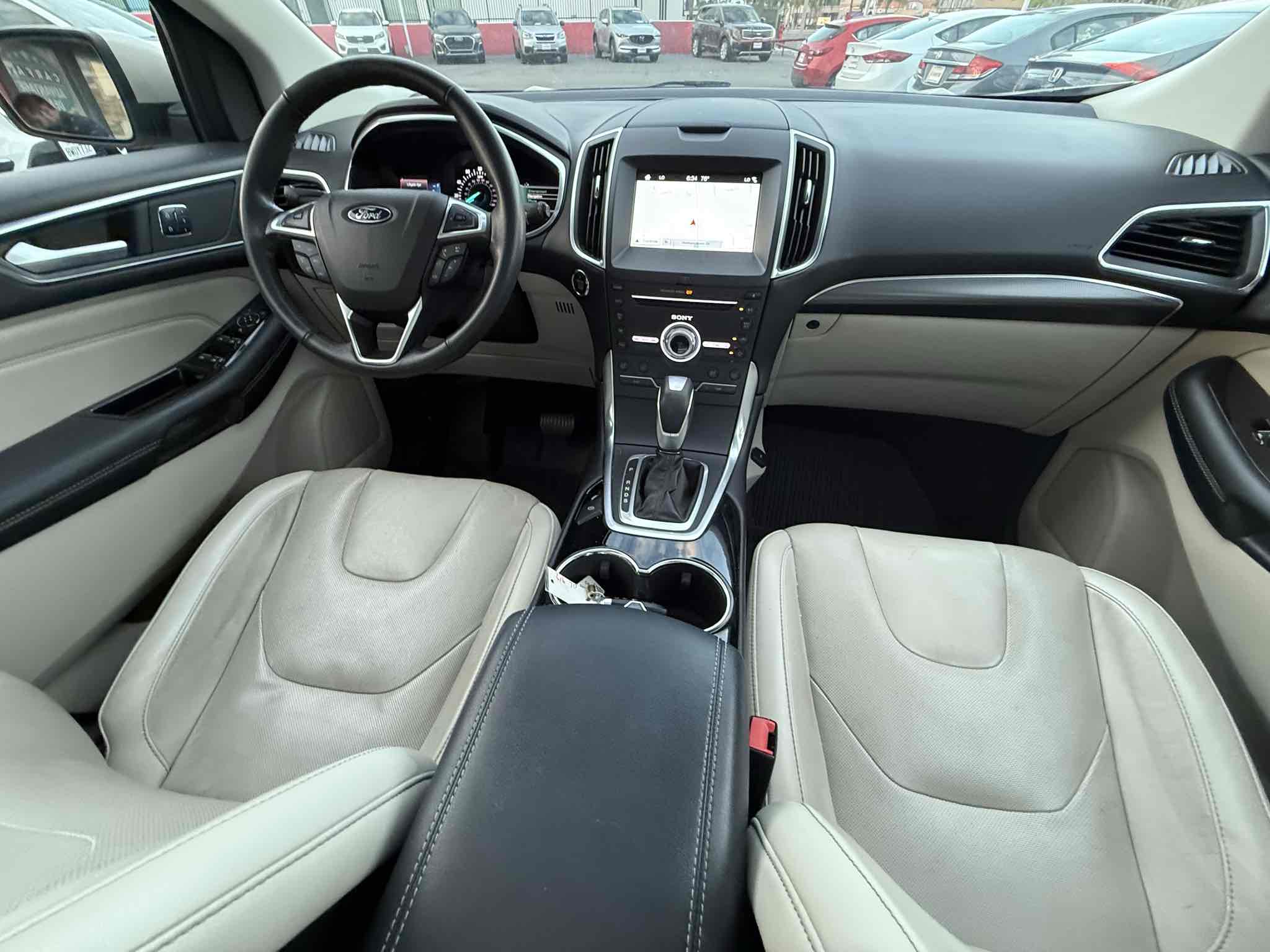 2017 Ford Edge Titanium photo 57