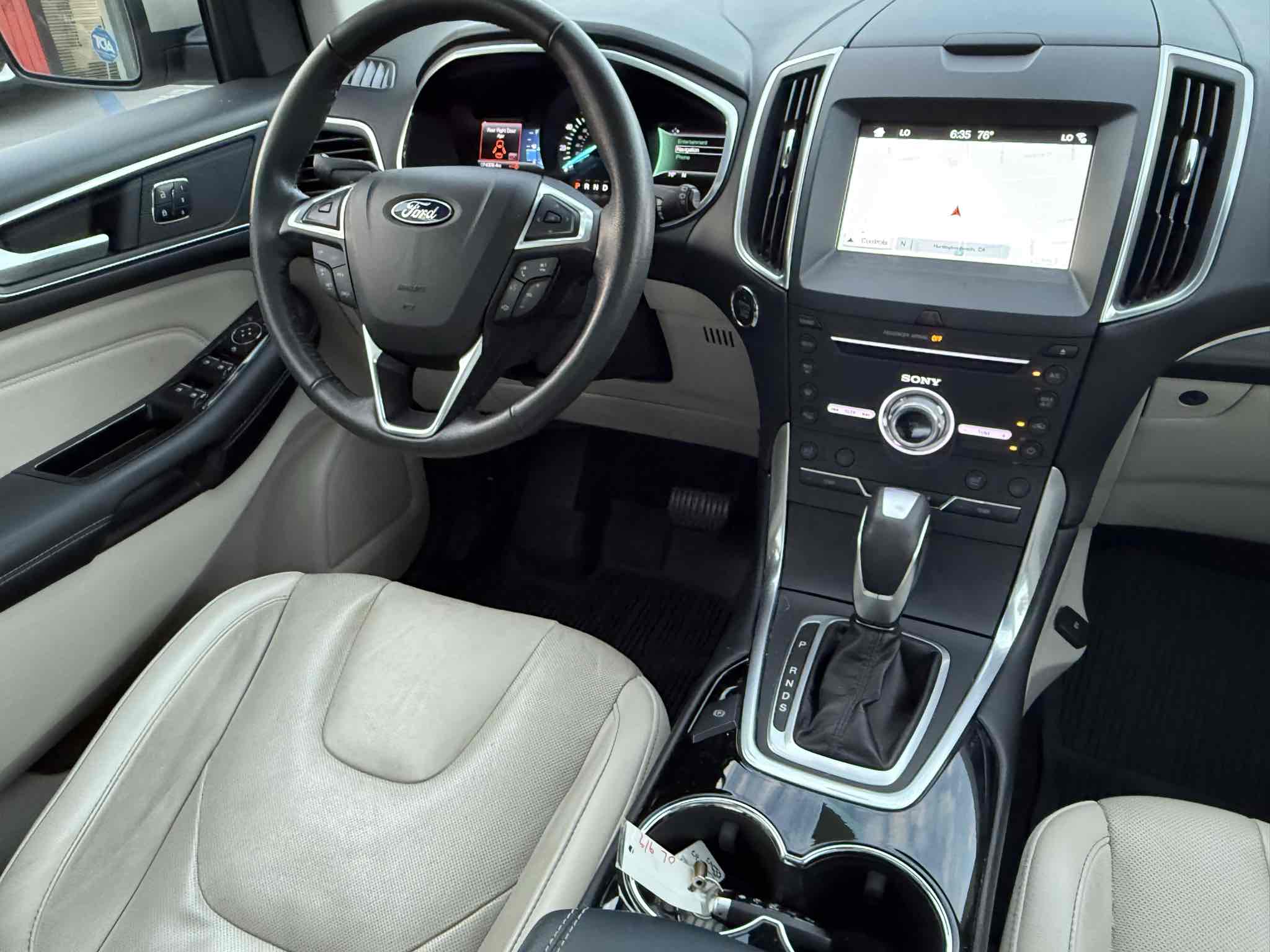 2017 Ford Edge Titanium photo 59