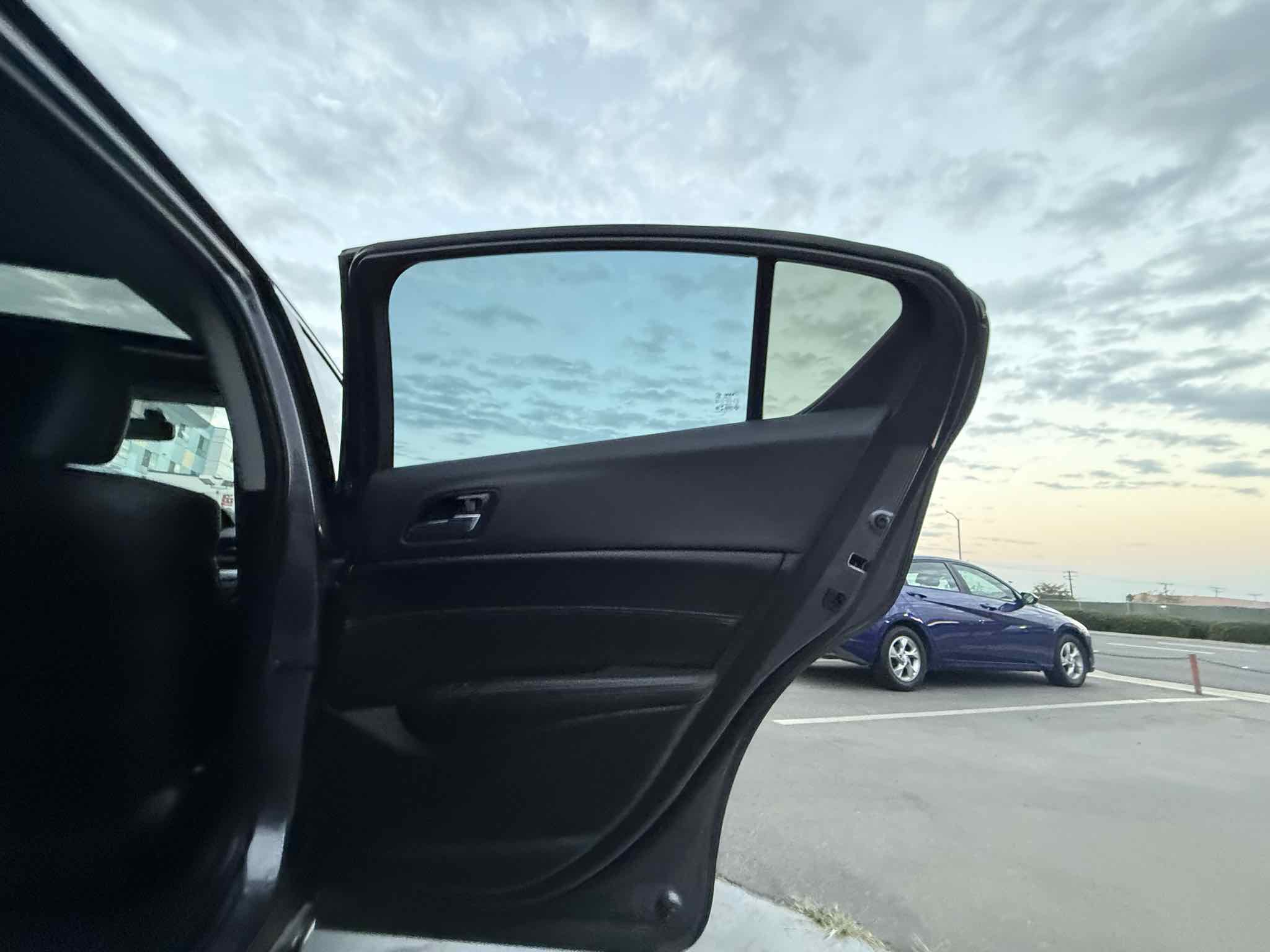 2018 Acura ILX Base Plus photo 47
