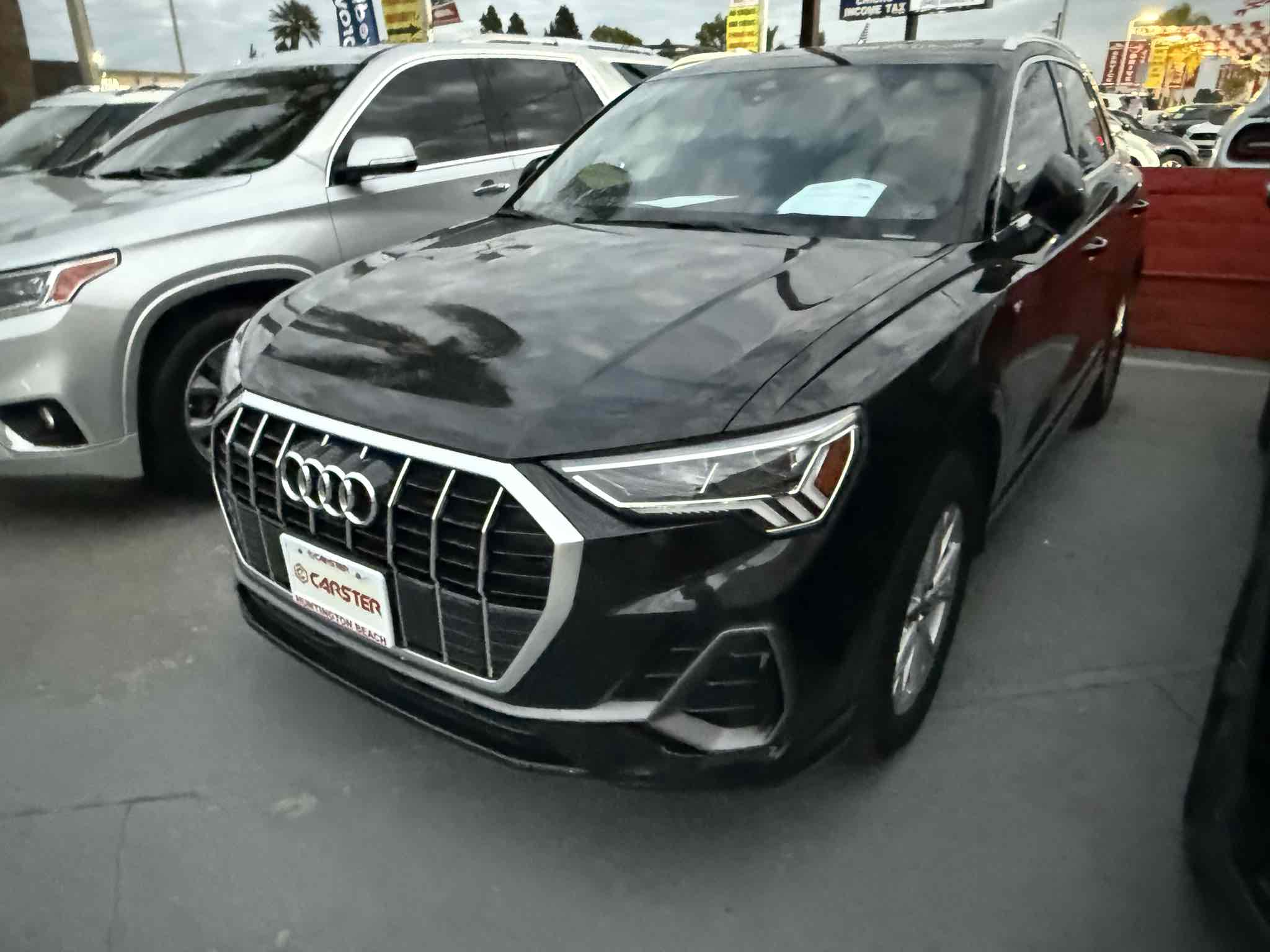 2022 Audi Q3 S line Premium Plus photo 3