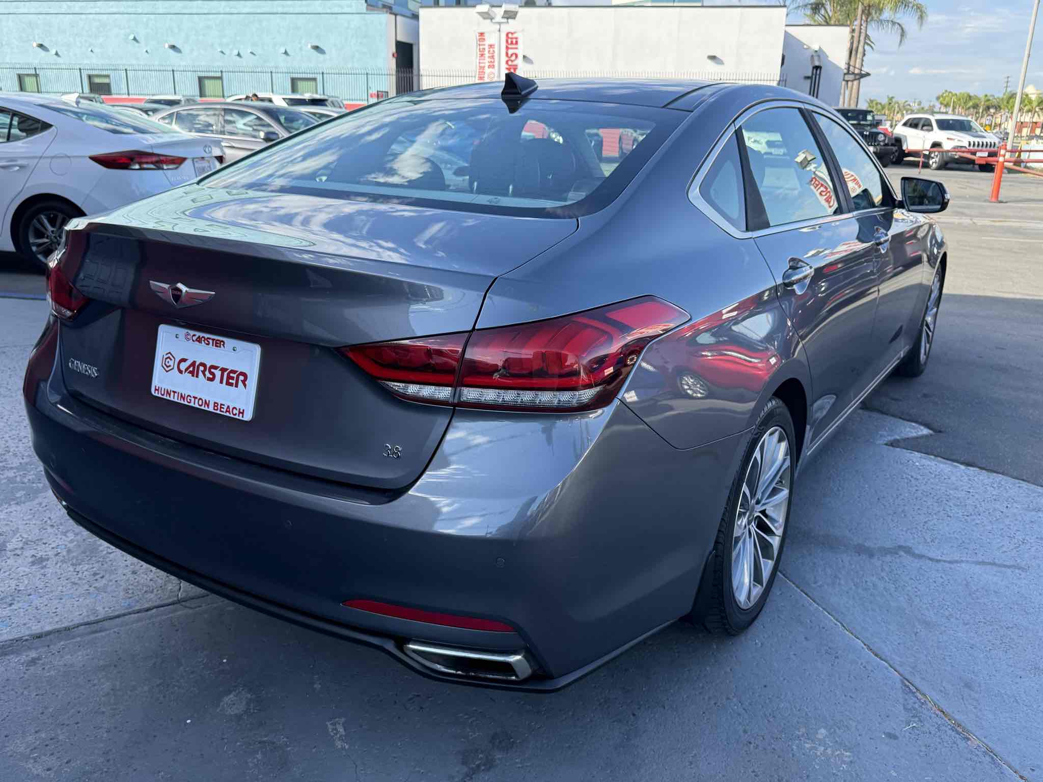 2016 Hyundai Genesis 3.8 photo 4