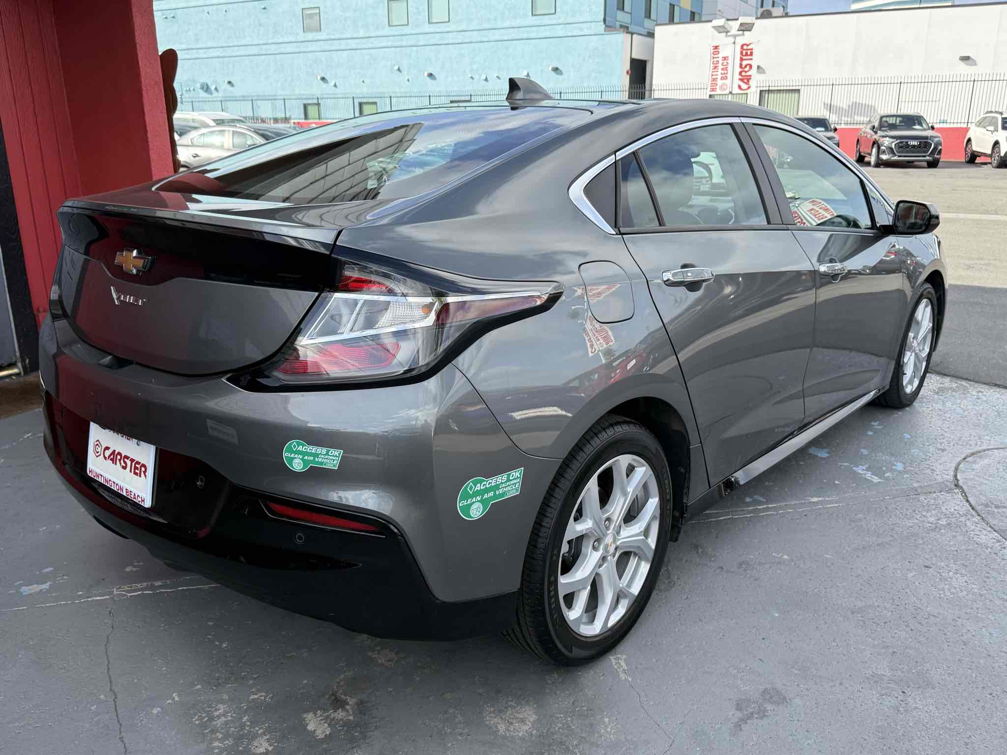 2017 Chevrolet Volt Premier photo 4
