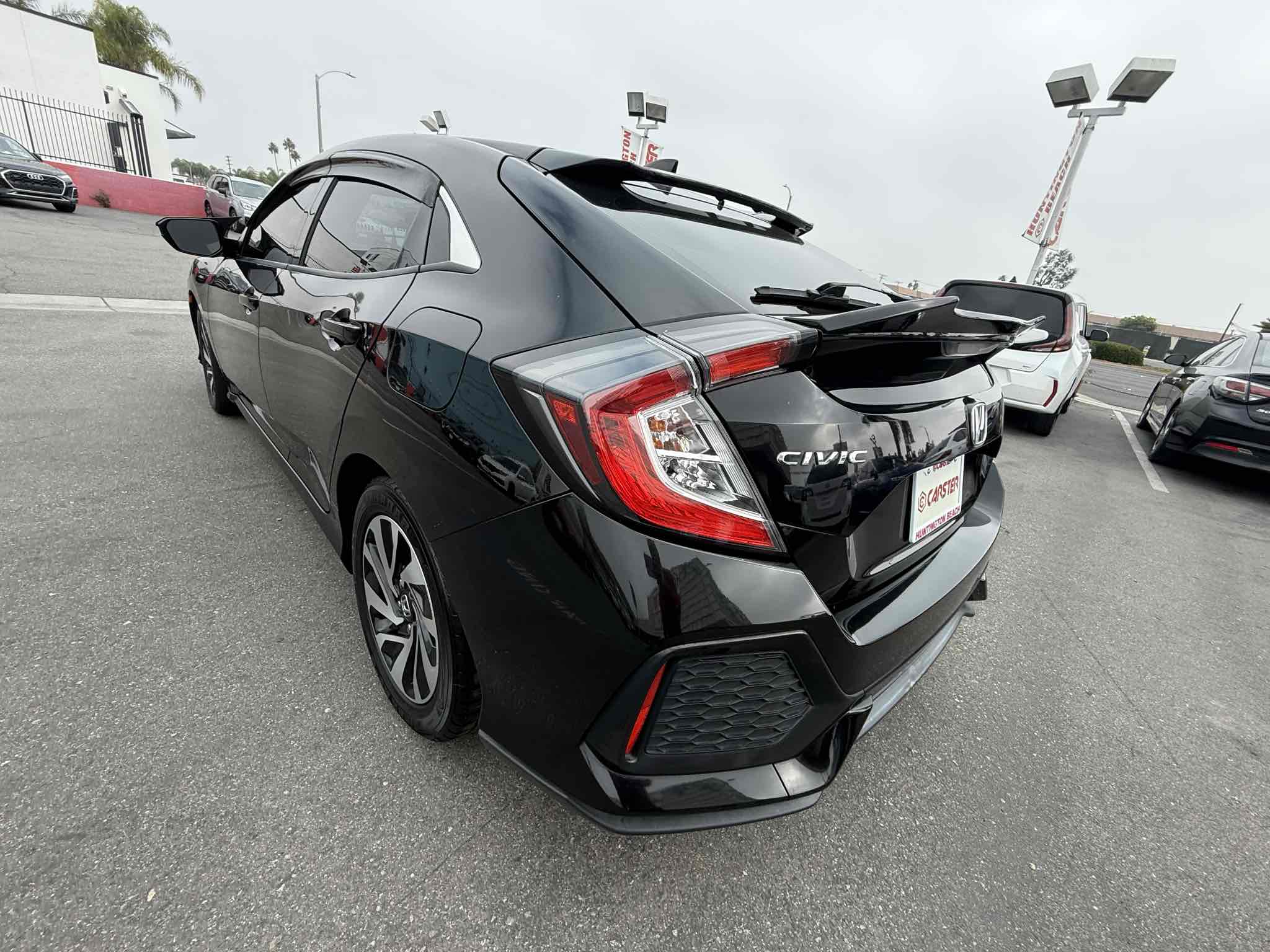 2017 Honda Civic Hatchback LX photo 3