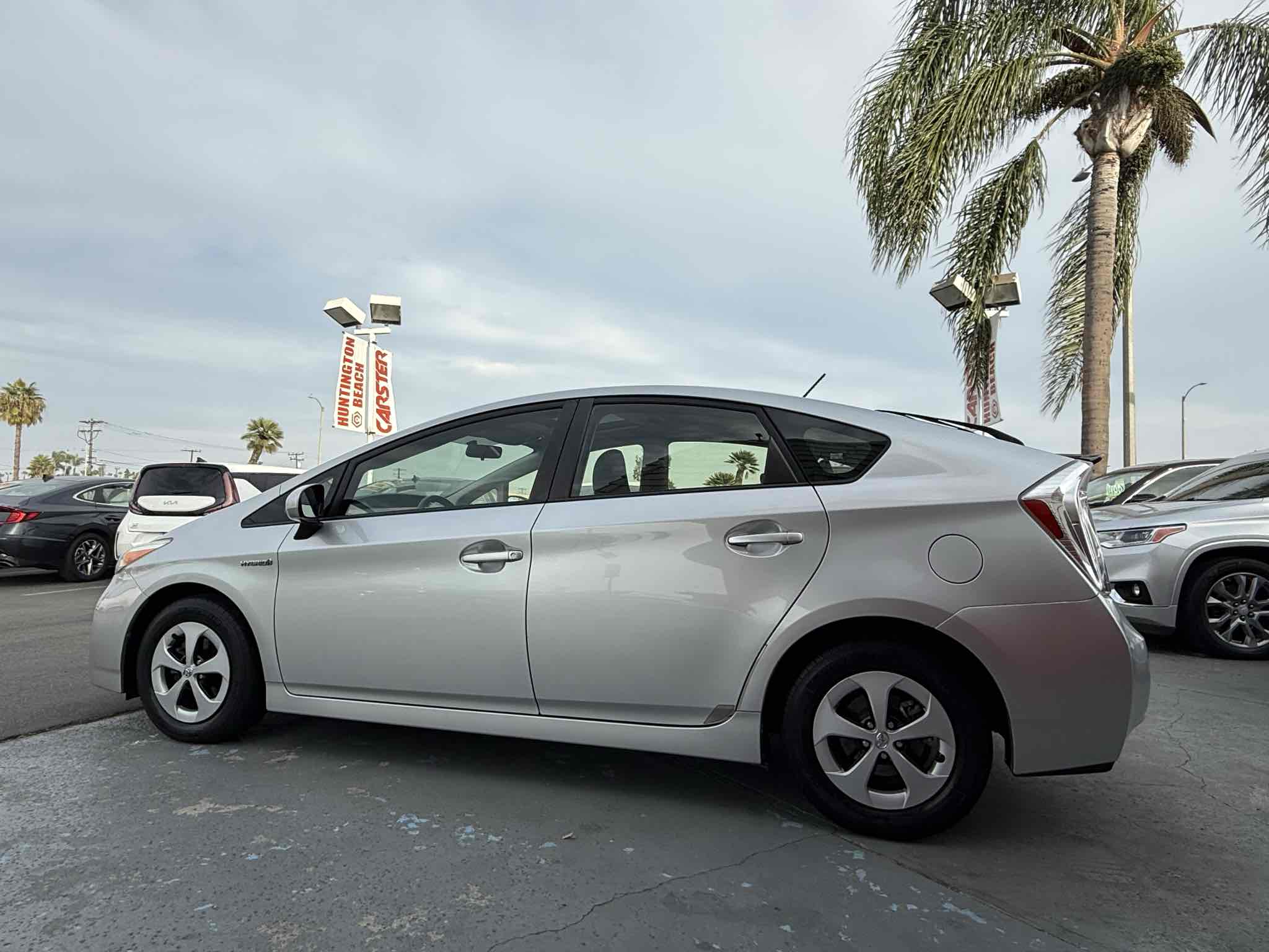 2012 Toyota Prius Three photo 4