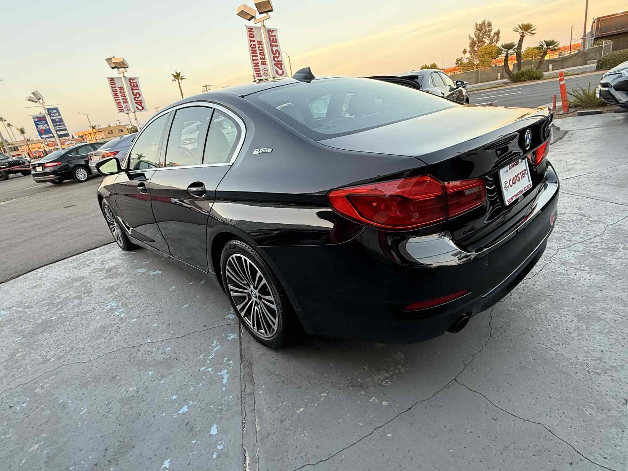 Photo 9 of this BMW 5 Series