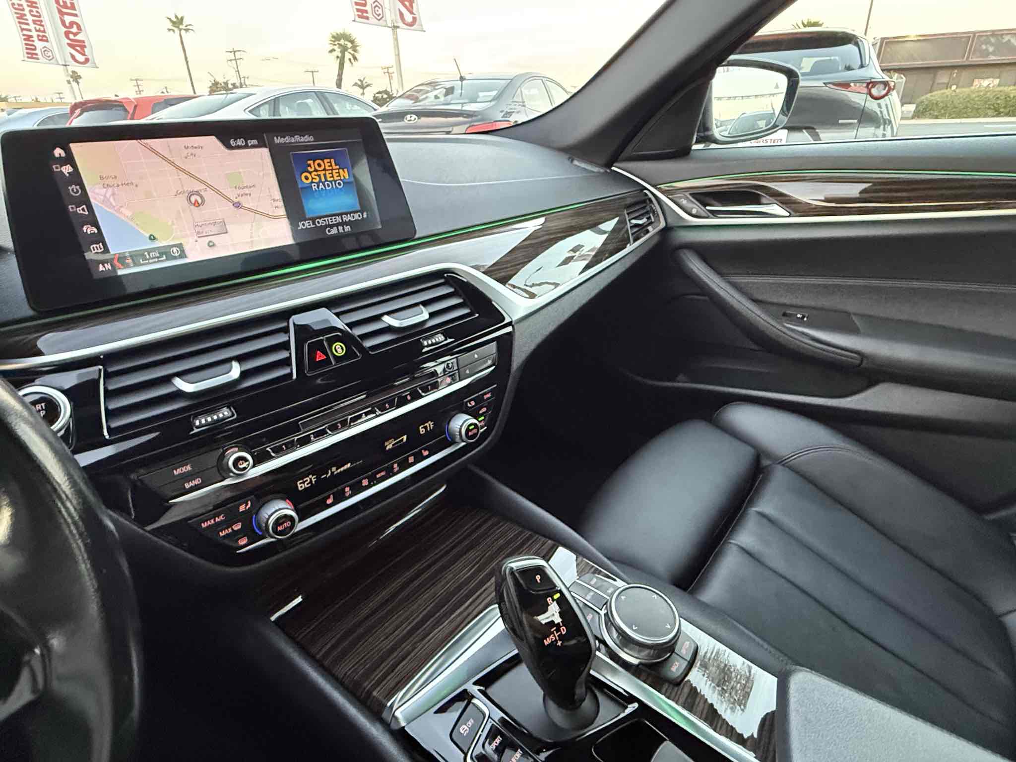 Photo 32 of this BMW 5 Series