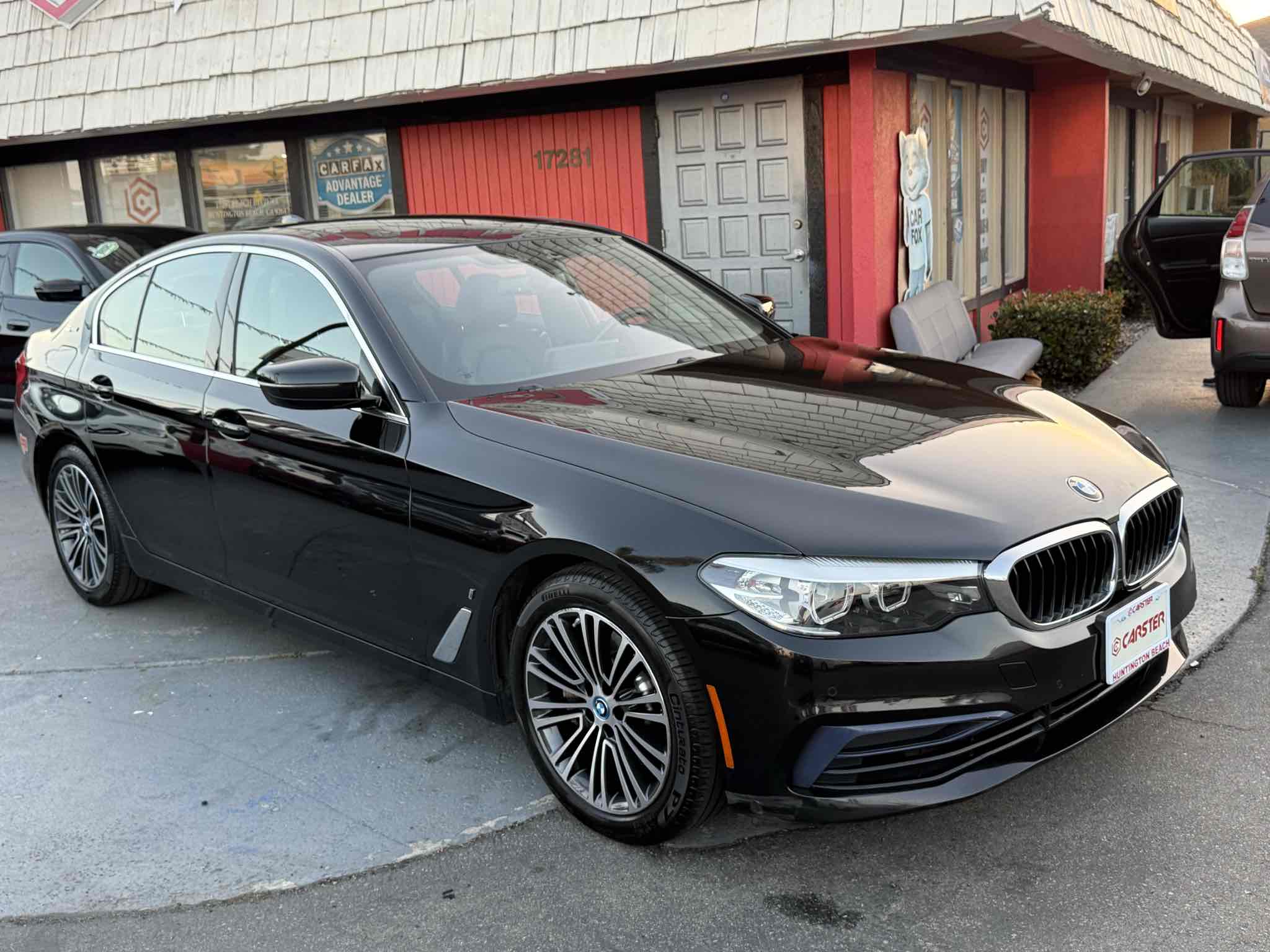 Photo 36 of this BMW 5 Series