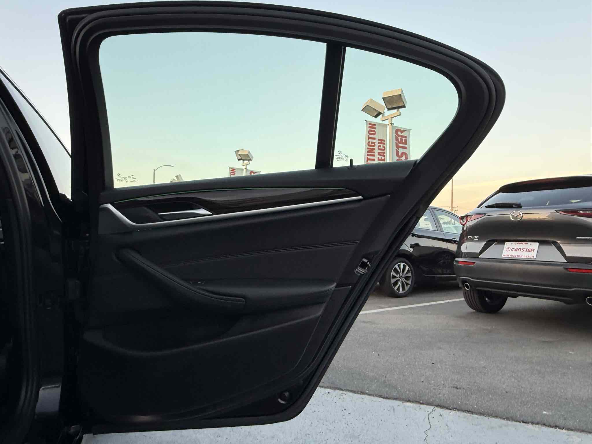 Photo 58 of this BMW 5 Series