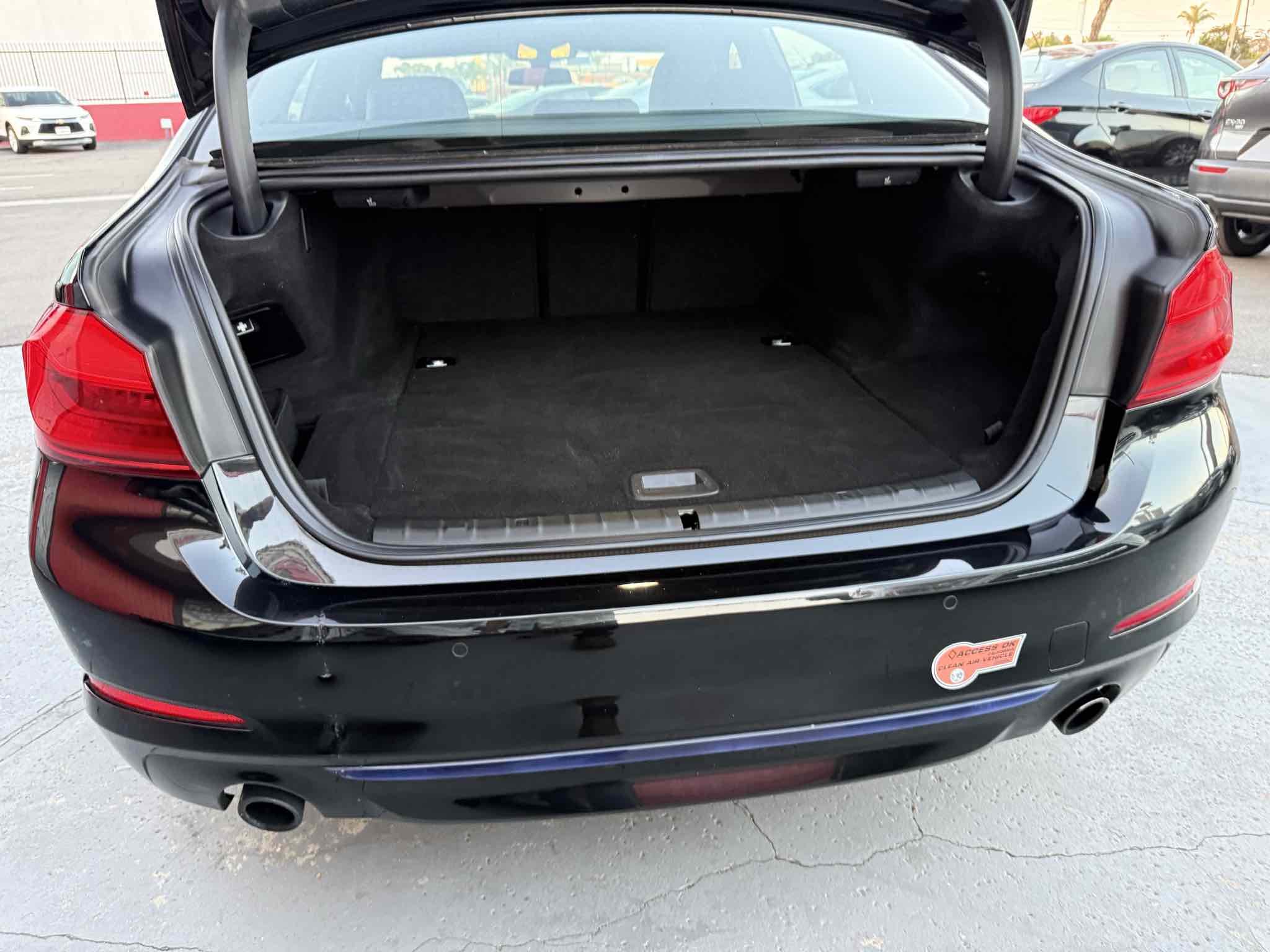 Photo 75 of this BMW 5 Series