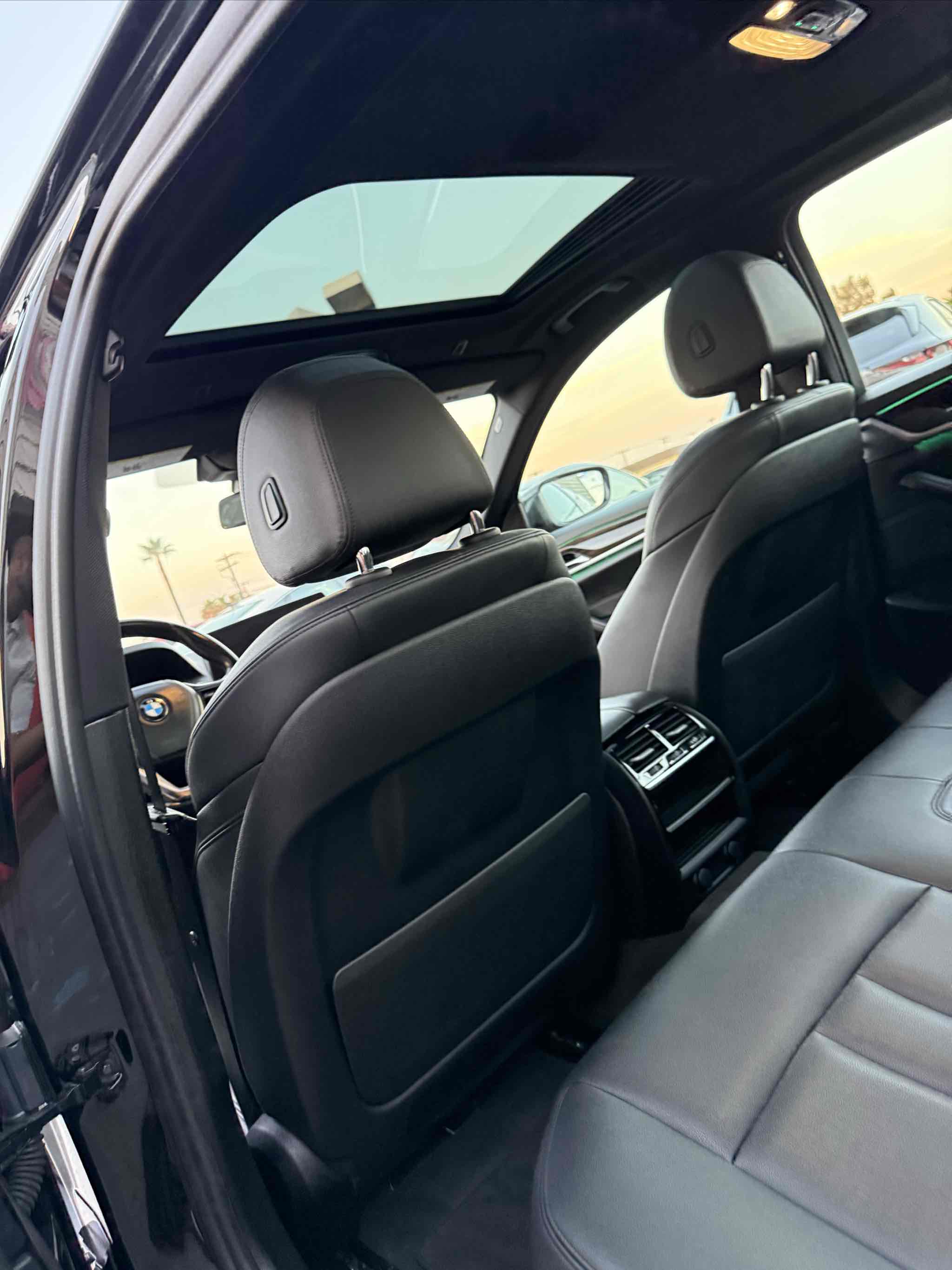 Photo 87 of this BMW 5 Series