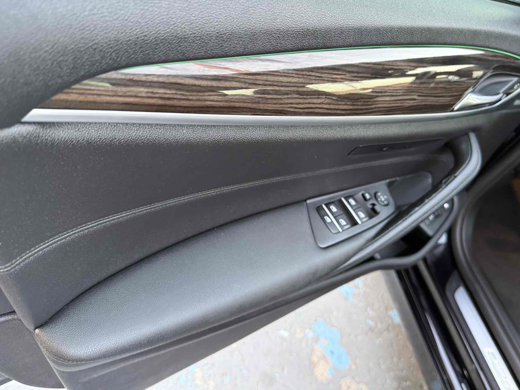 Photo 91 of this BMW 5 Series