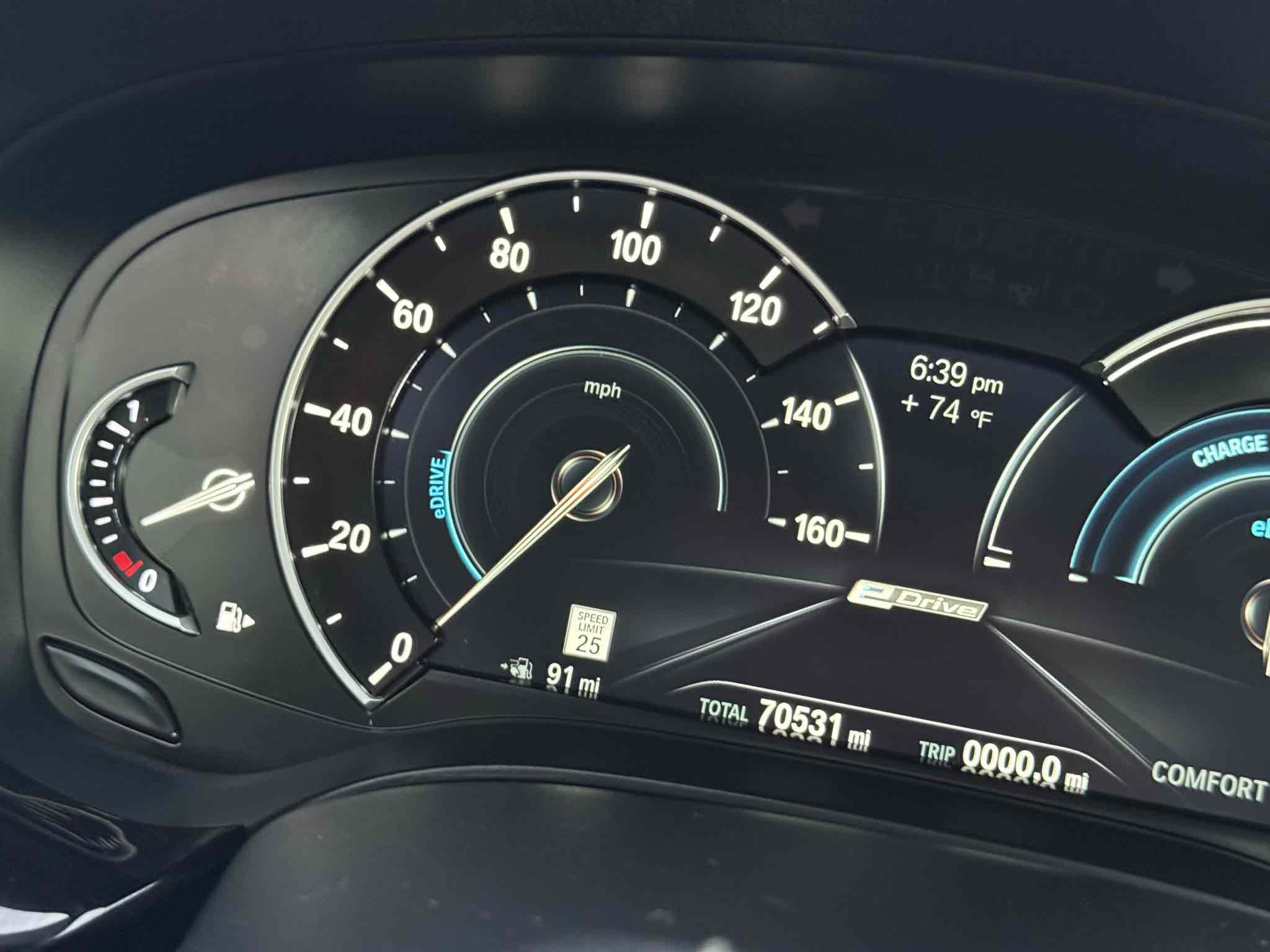 Photo 104 of this BMW 5 Series
