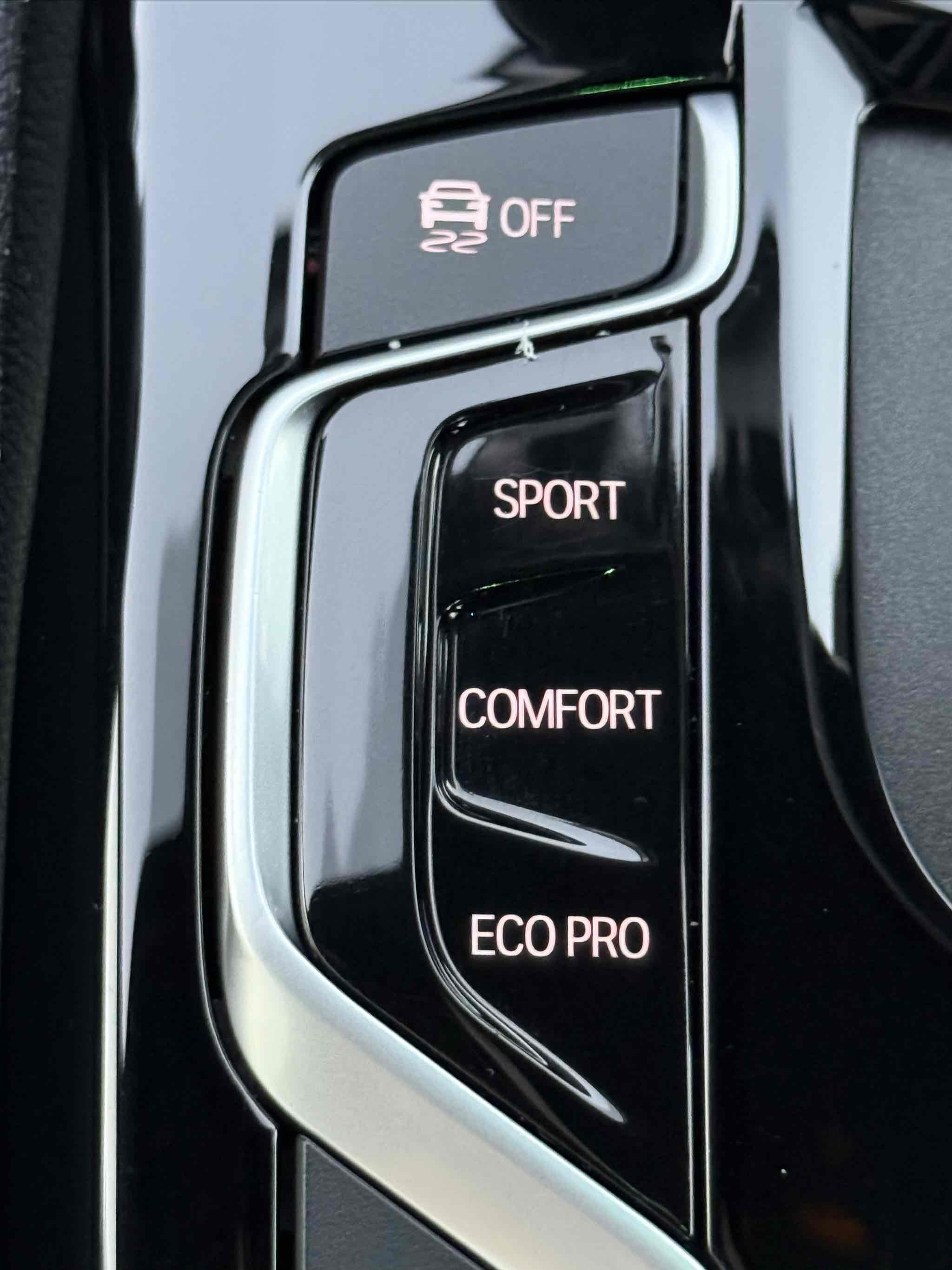 Photo 113 of this BMW 5 Series