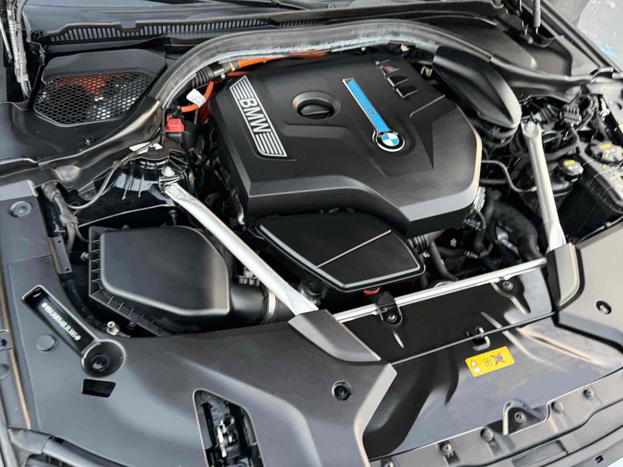 Photo 135 of this BMW 5 Series