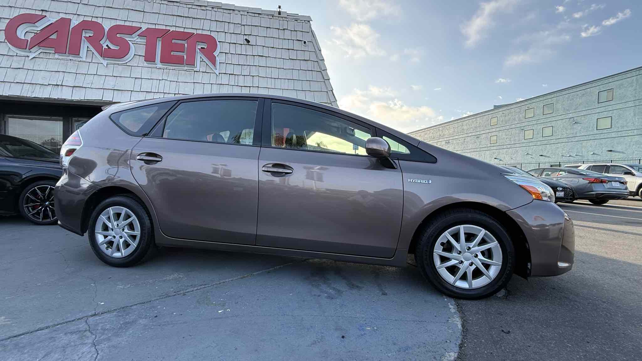 Photo 12 of this Toyota Prius v