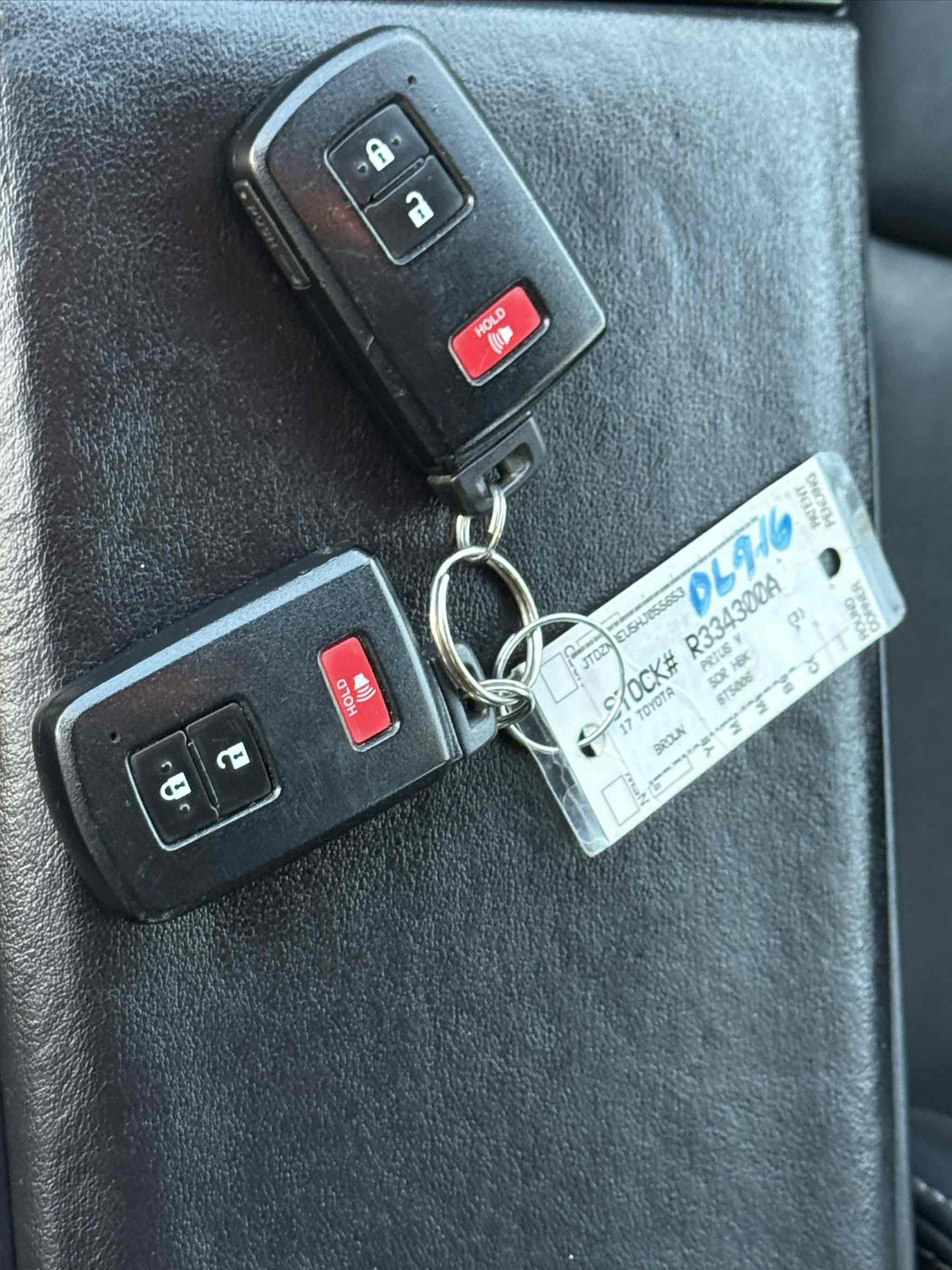 Photo 11 of this Toyota Prius v