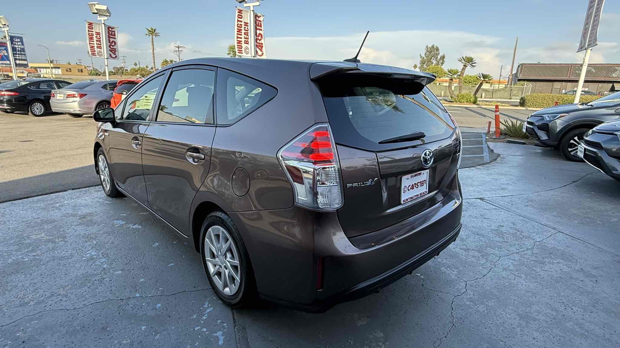 Photo 33 of this Toyota Prius v