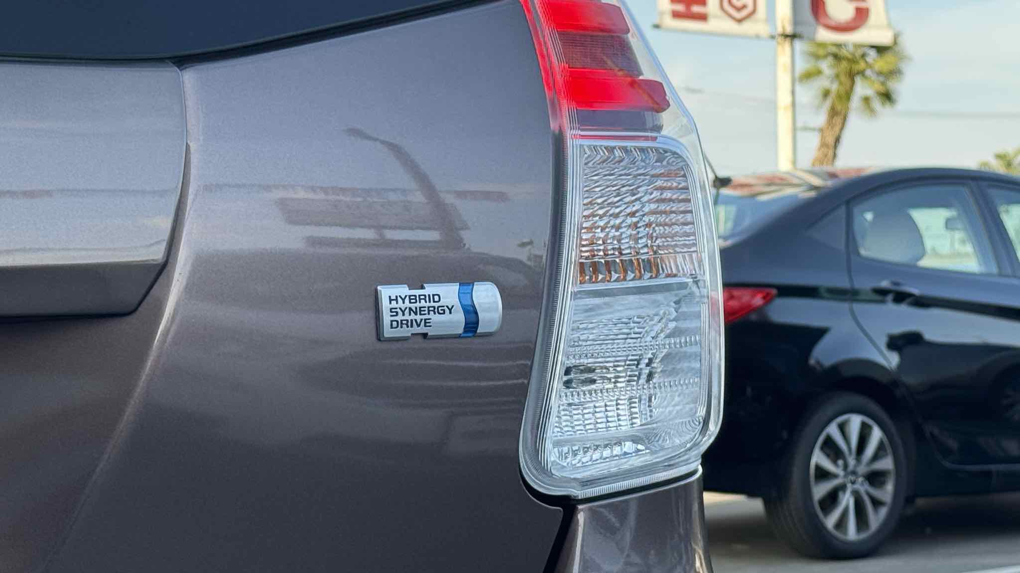 Photo 36 of this Toyota Prius v