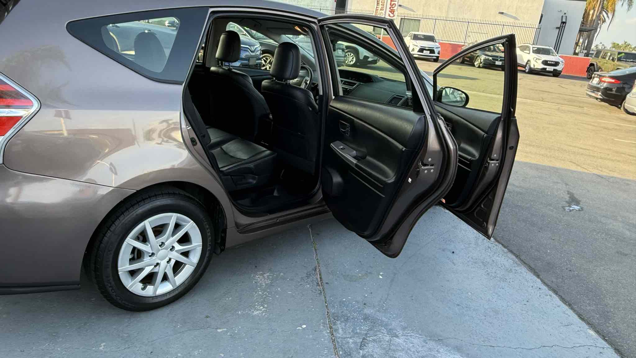 Photo 46 of this Toyota Prius v