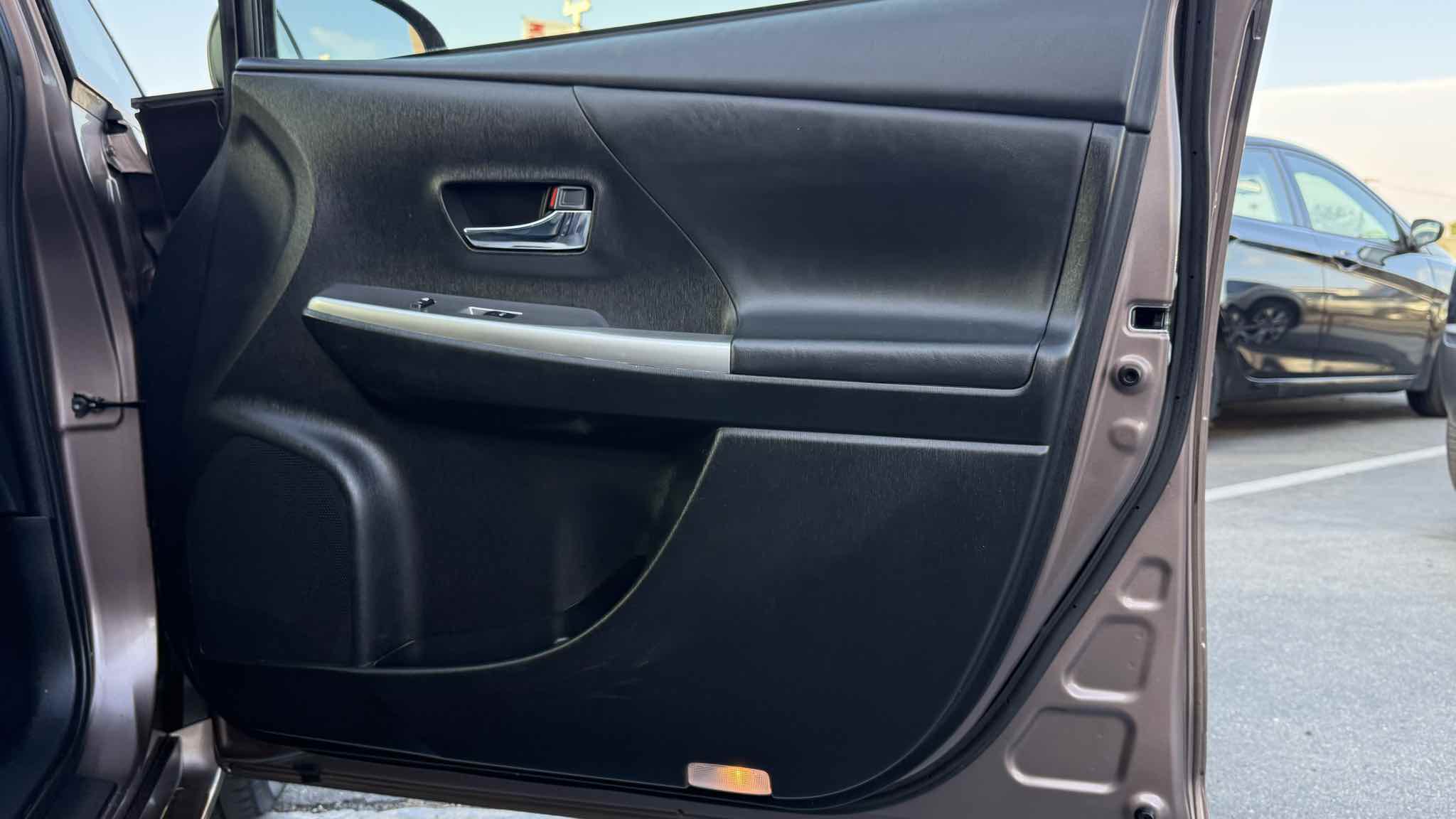 Photo 48 of this Toyota Prius v