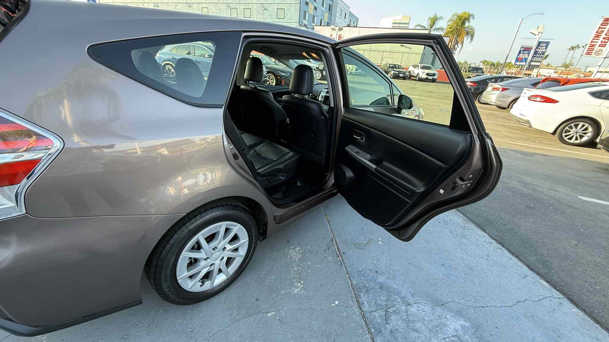 Photo 54 of this Toyota Prius v