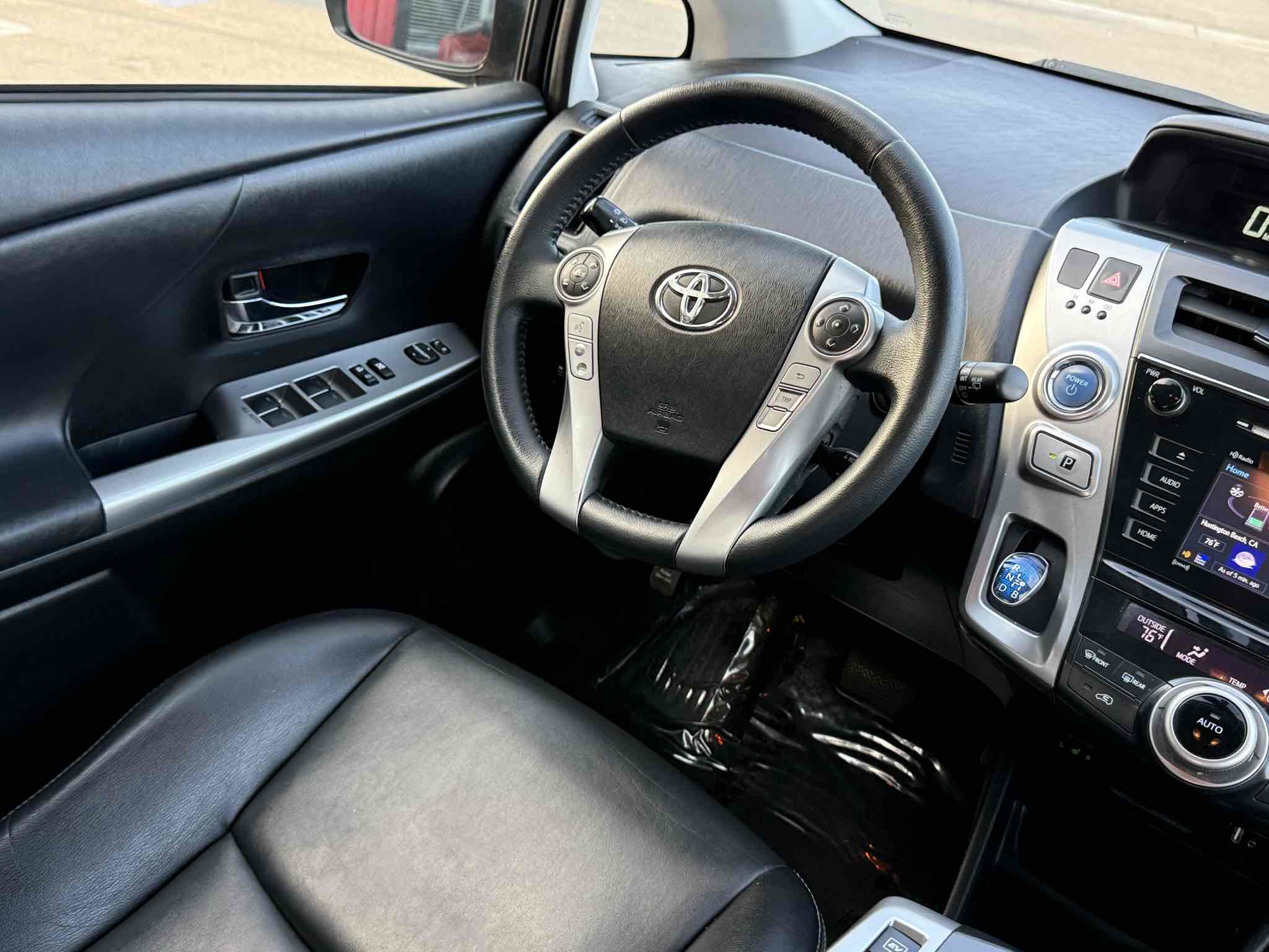 Photo 60 of this Toyota Prius v