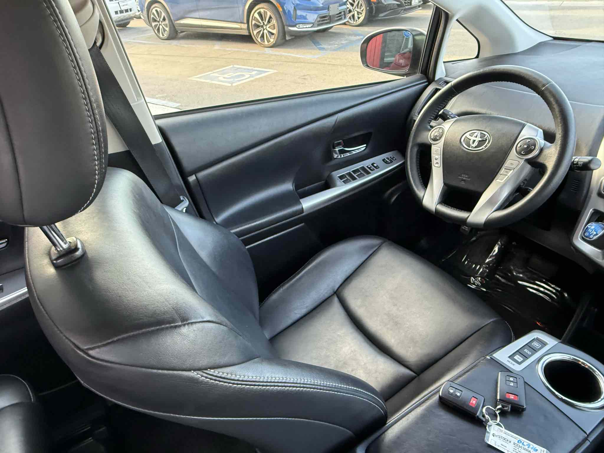 Photo 66 of this Toyota Prius v