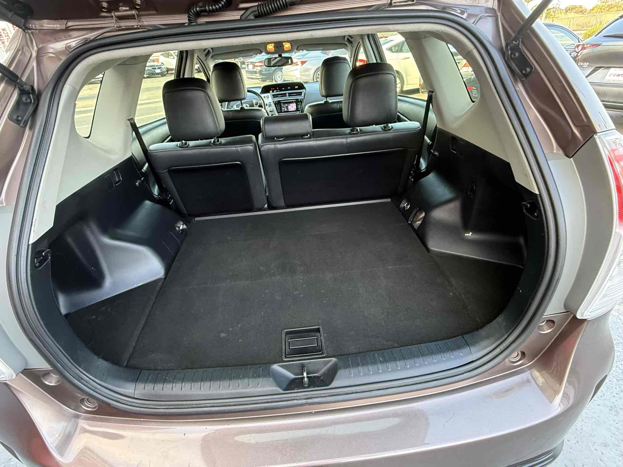 Photo 73 of this Toyota Prius v
