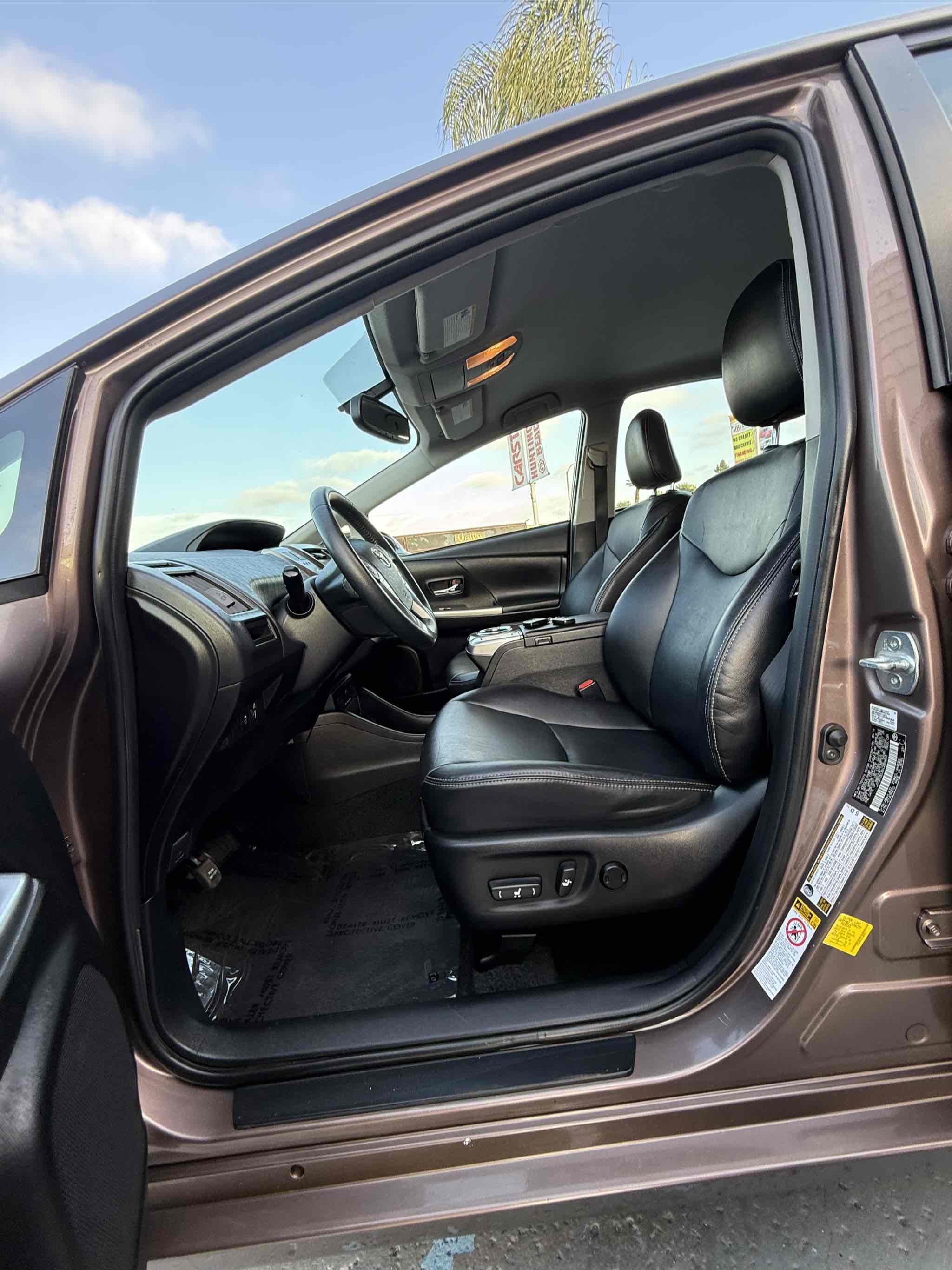 Photo 86 of this Toyota Prius v