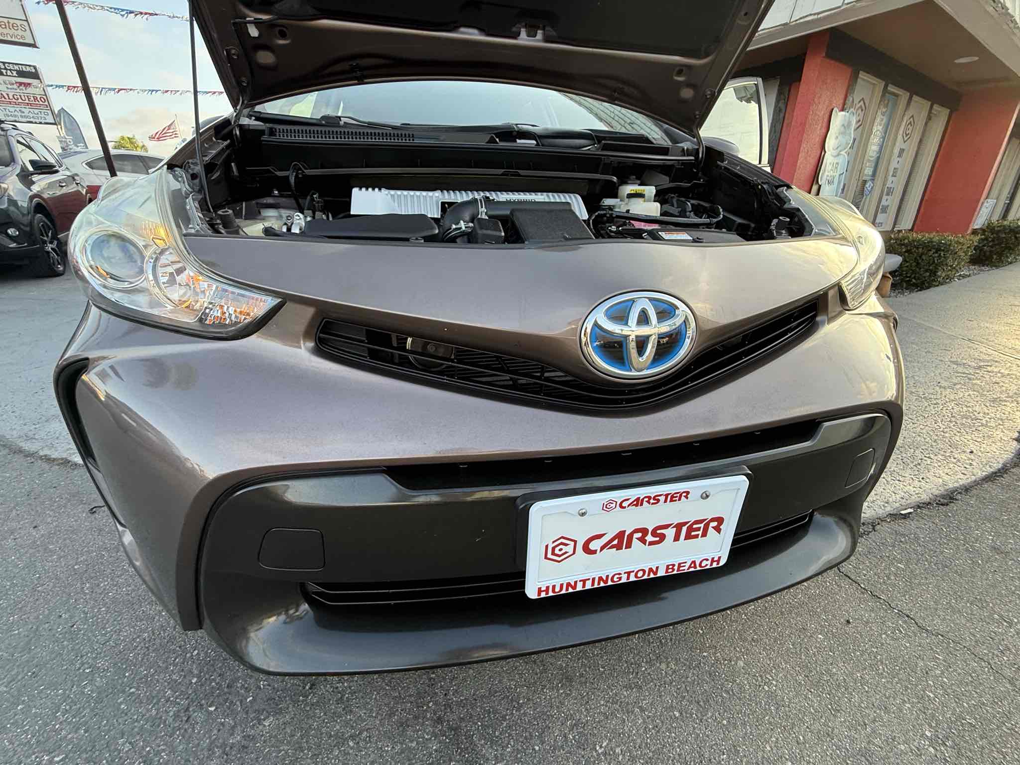 Photo 112 of this Toyota Prius v
