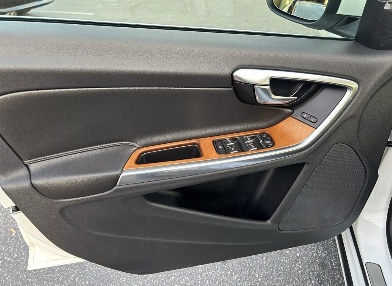 2016 Volvo S60 Inscription T5 Drive-E Premier photo 6