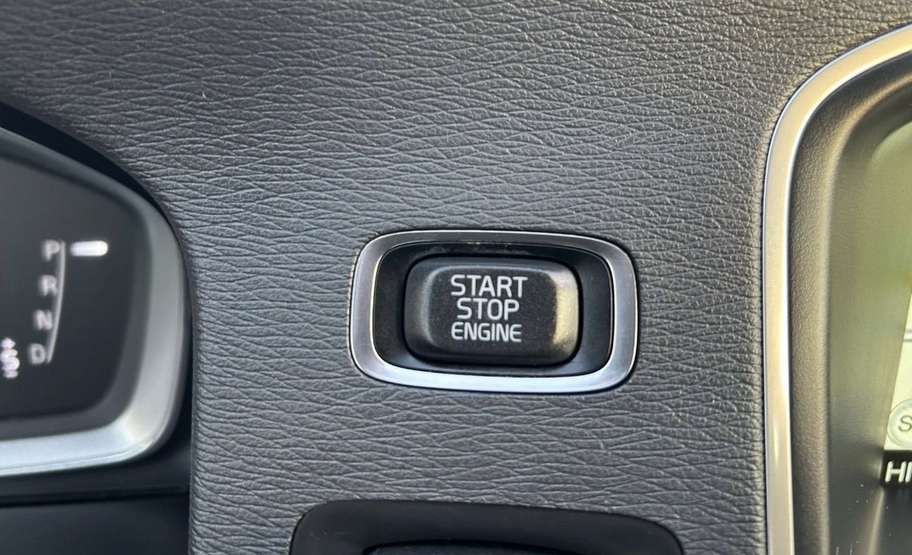 2016 Volvo S60 Inscription T5 Drive-E Premier photo 14
